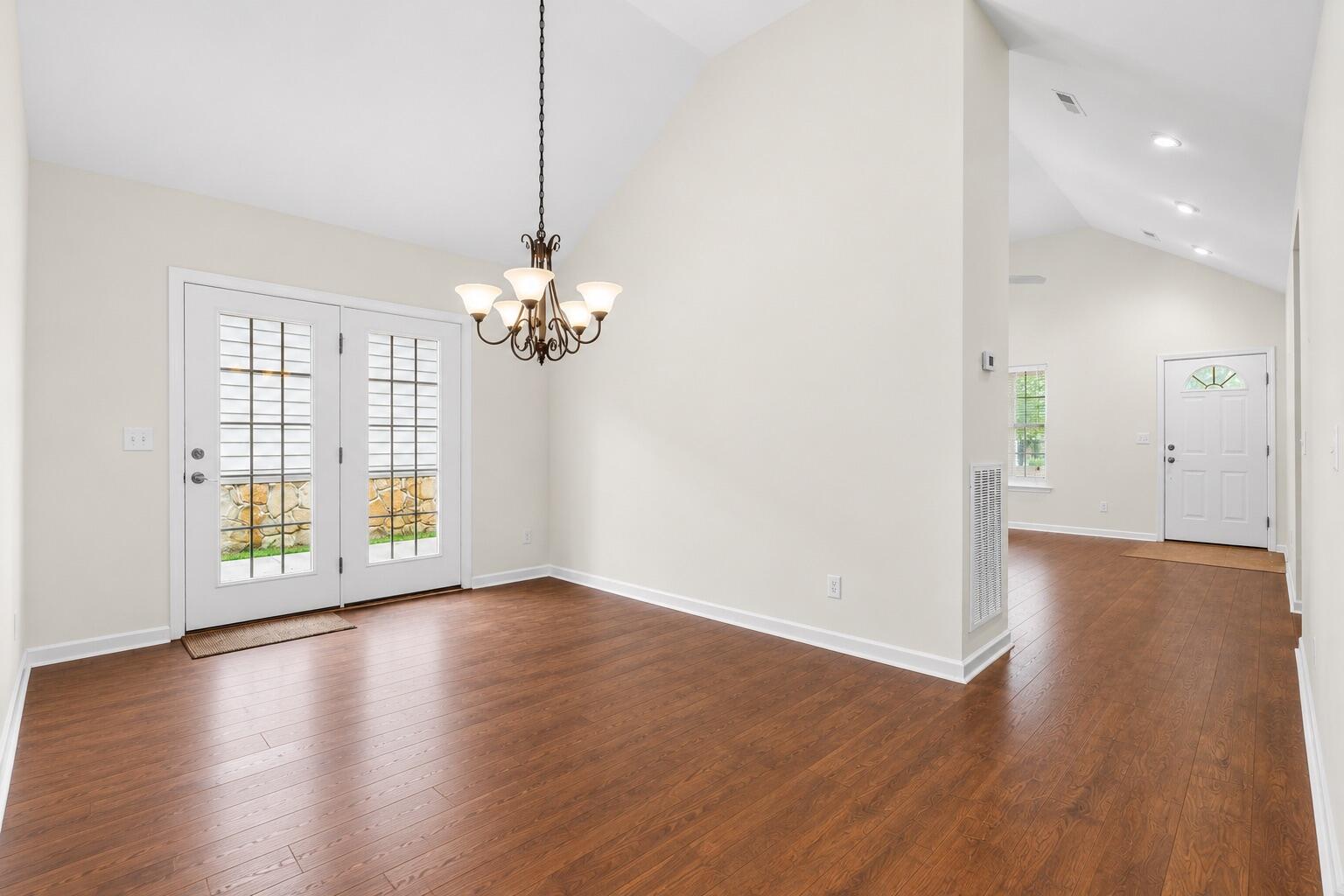 638 Callaway Court