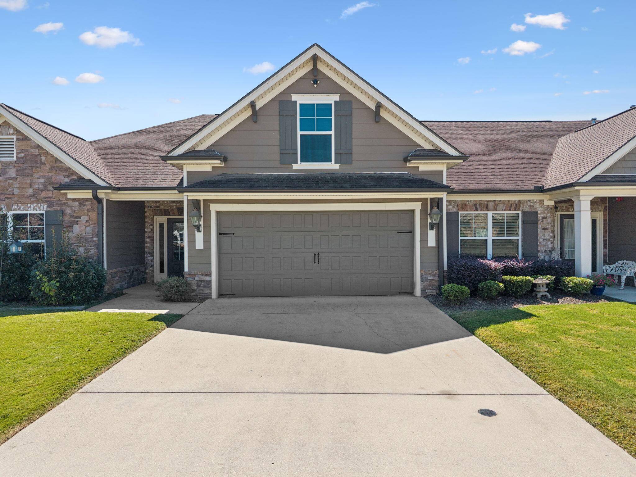 5459 Mandarin Circle