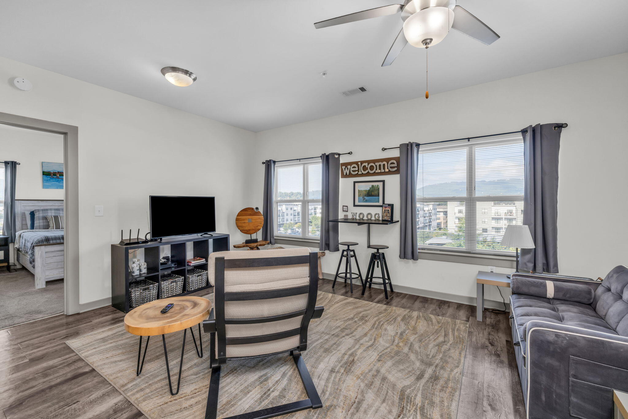 804 Riverfront Parkway, 310