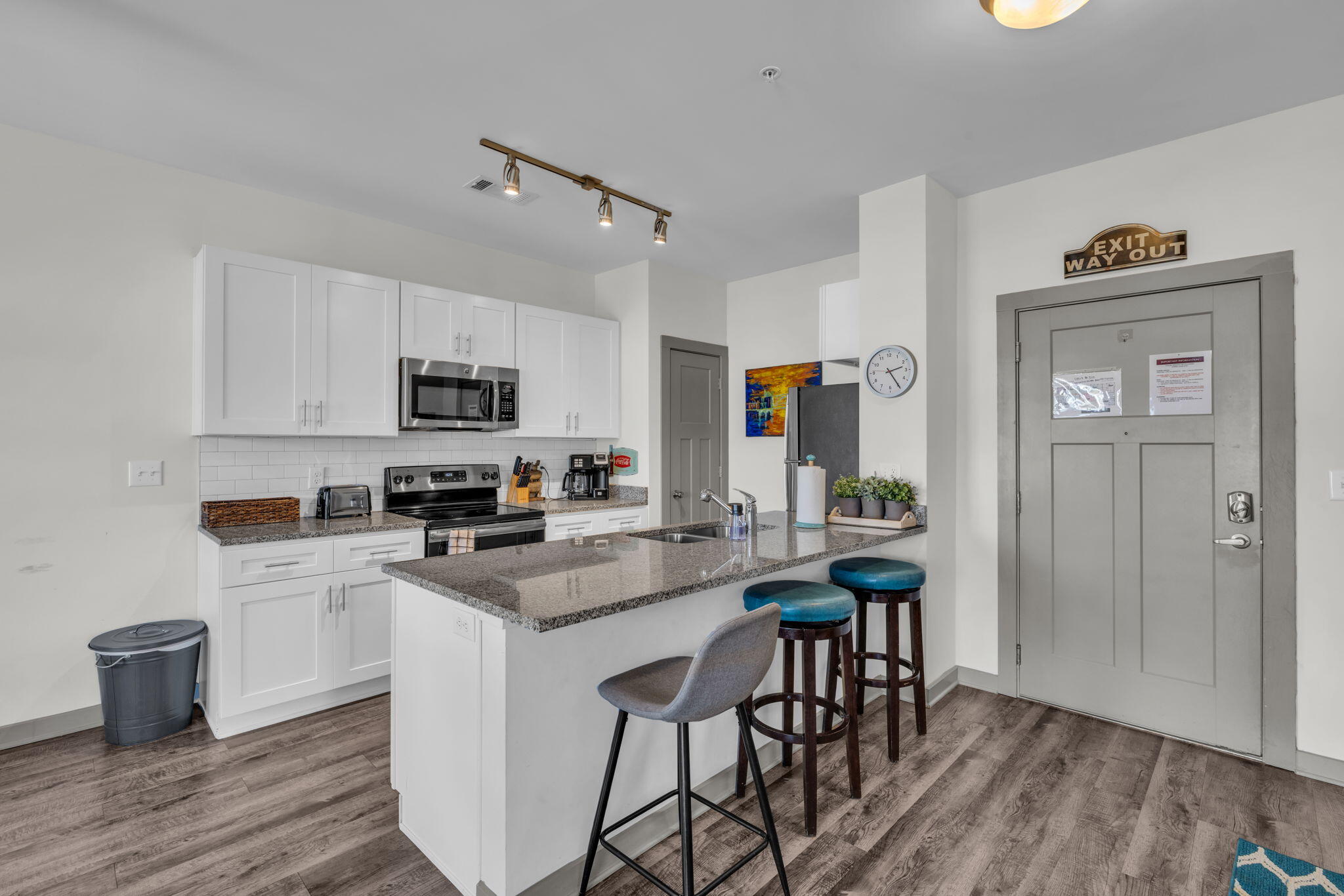 804 Riverfront Parkway, 310