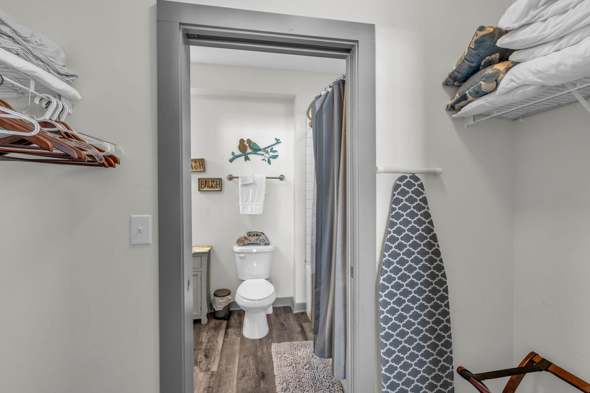 804 Riverfront Parkway, 310