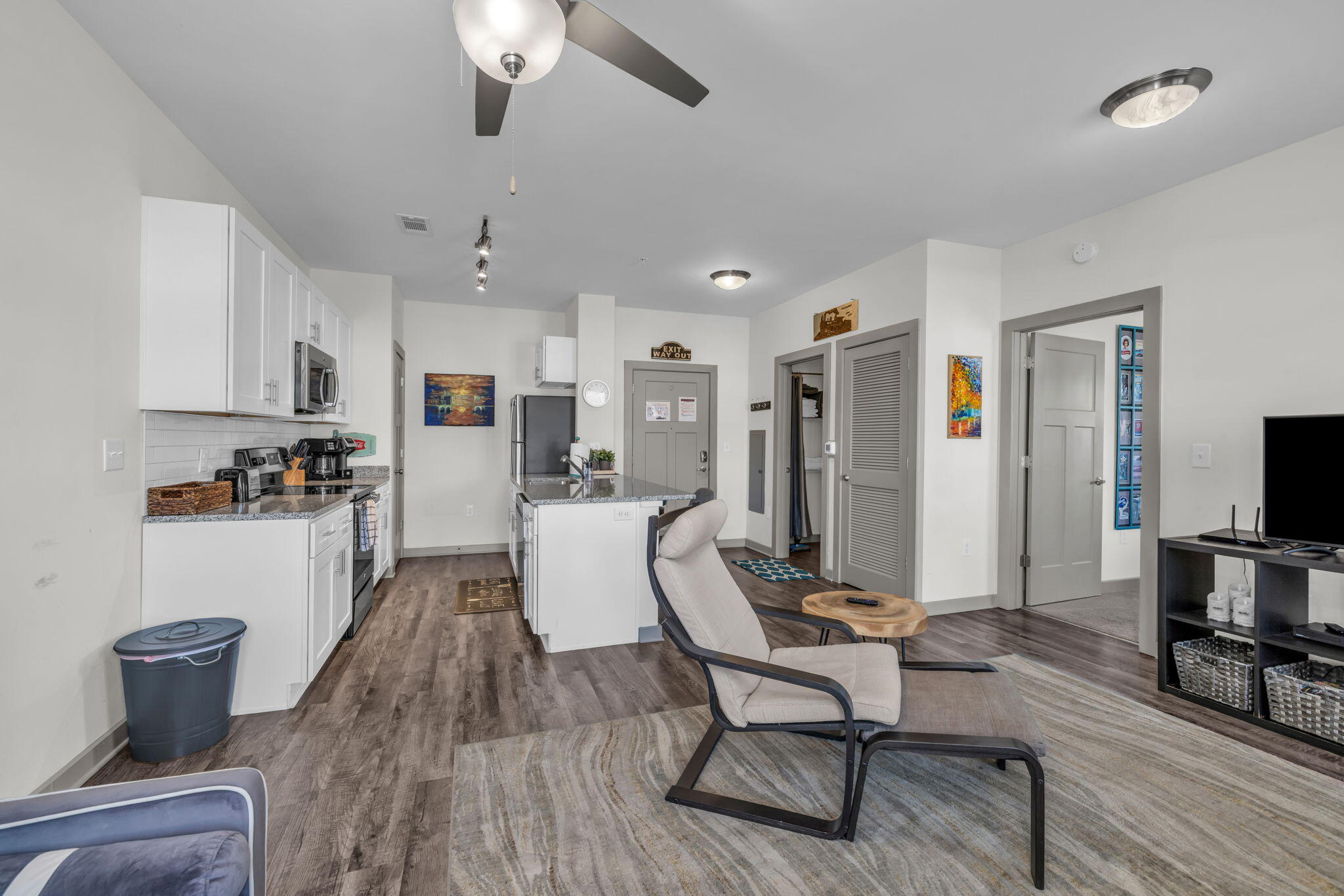 804 Riverfront Parkway, 310