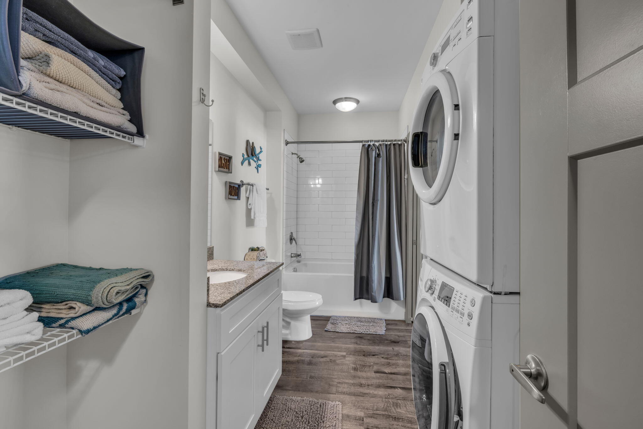 804 Riverfront Parkway, 310