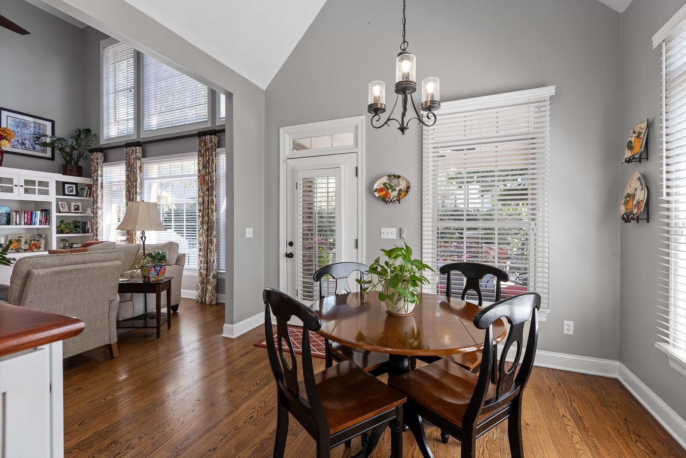 302 Willow Glen Road