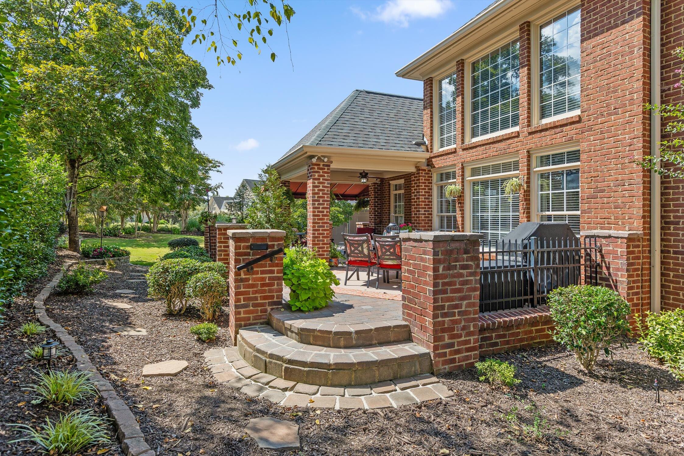 302 Willow Glen Road