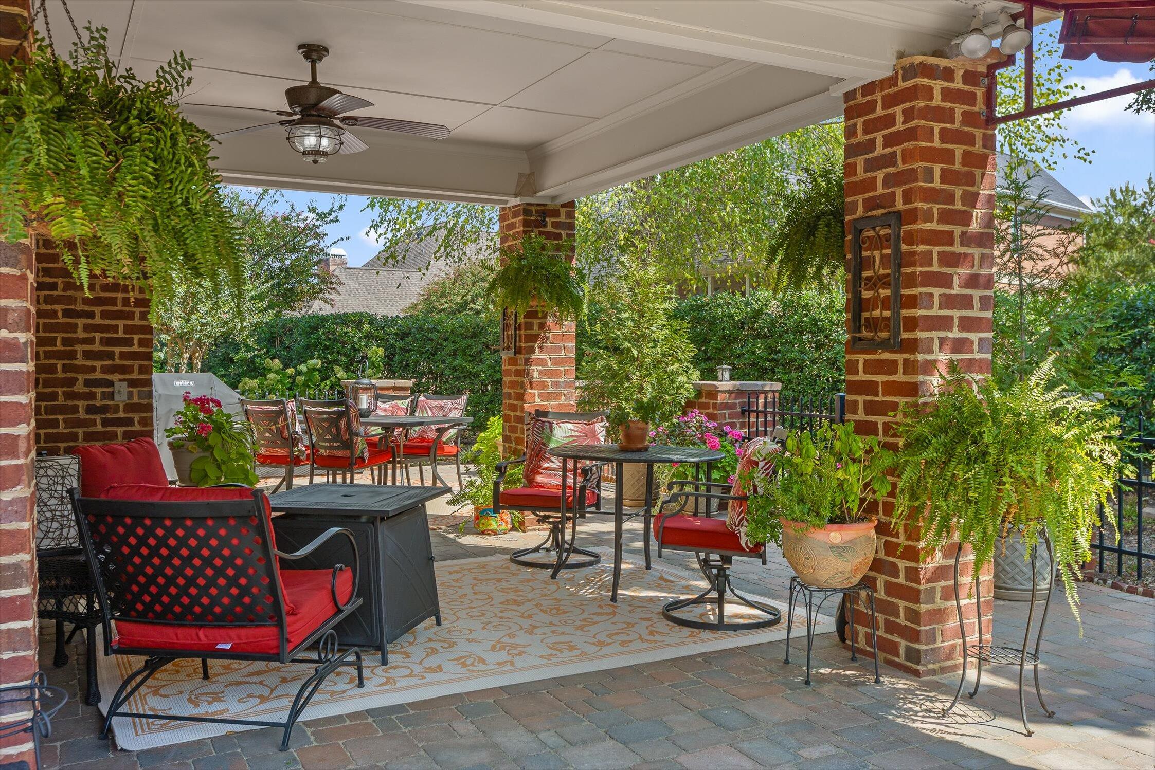 302 Willow Glen Road