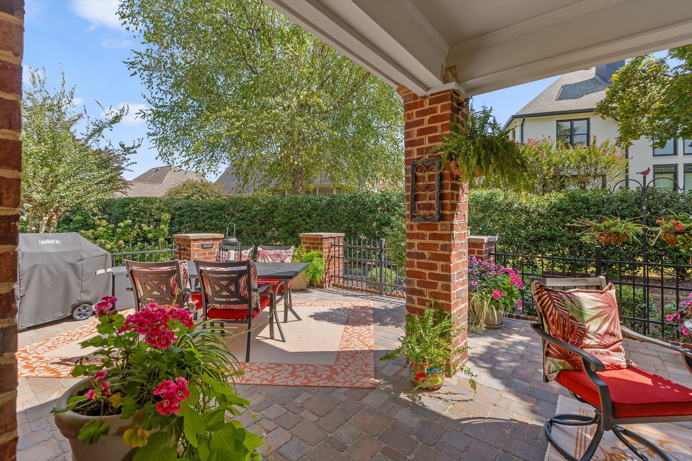 302 Willow Glen Road