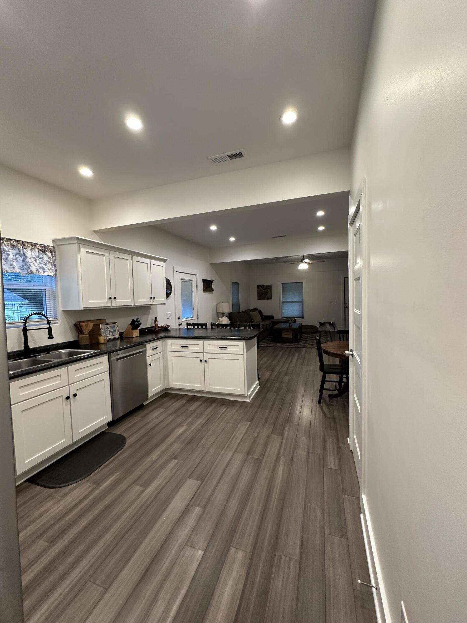 915 Old State Highway 8