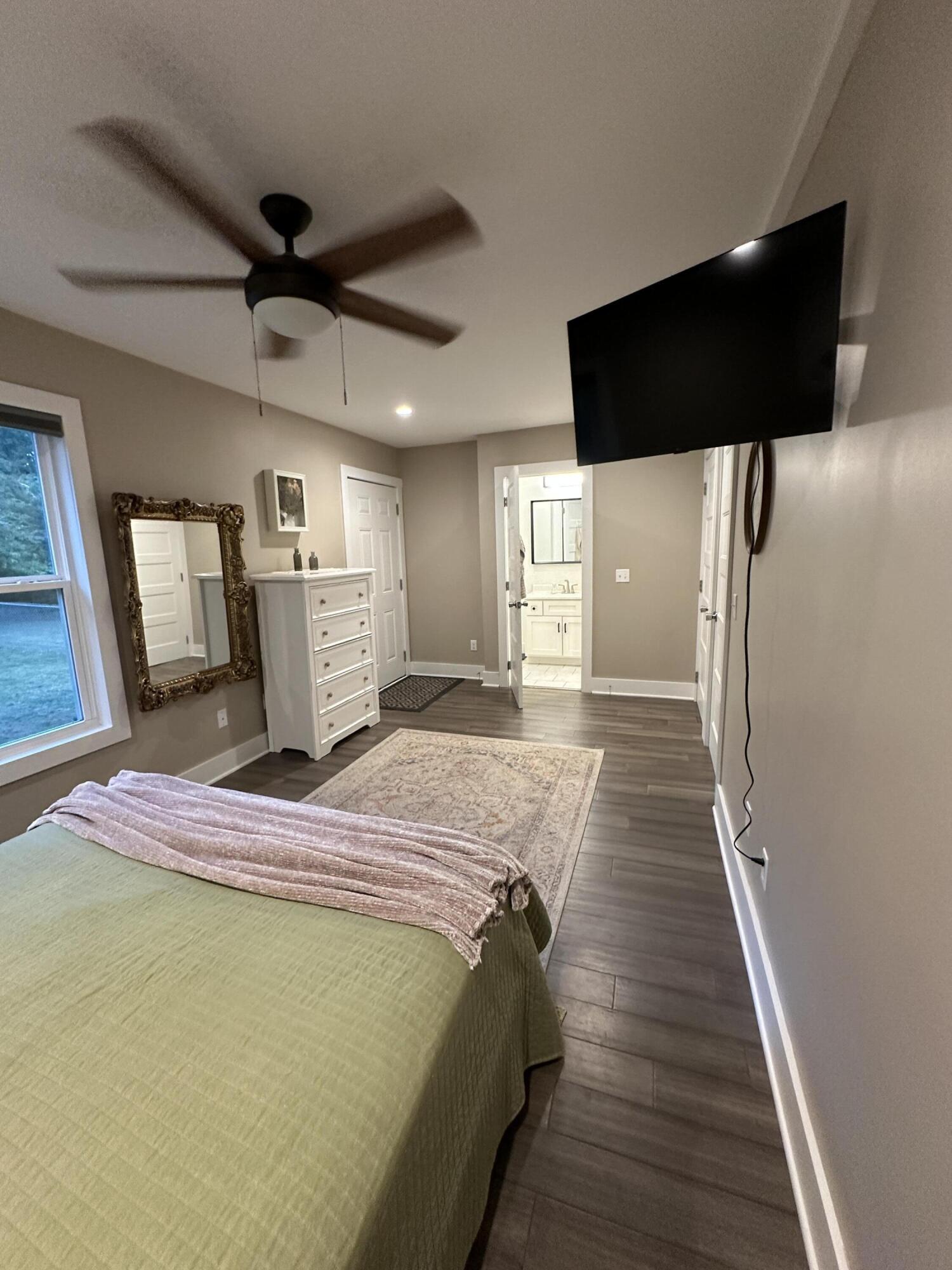 915 Old State Highway 8