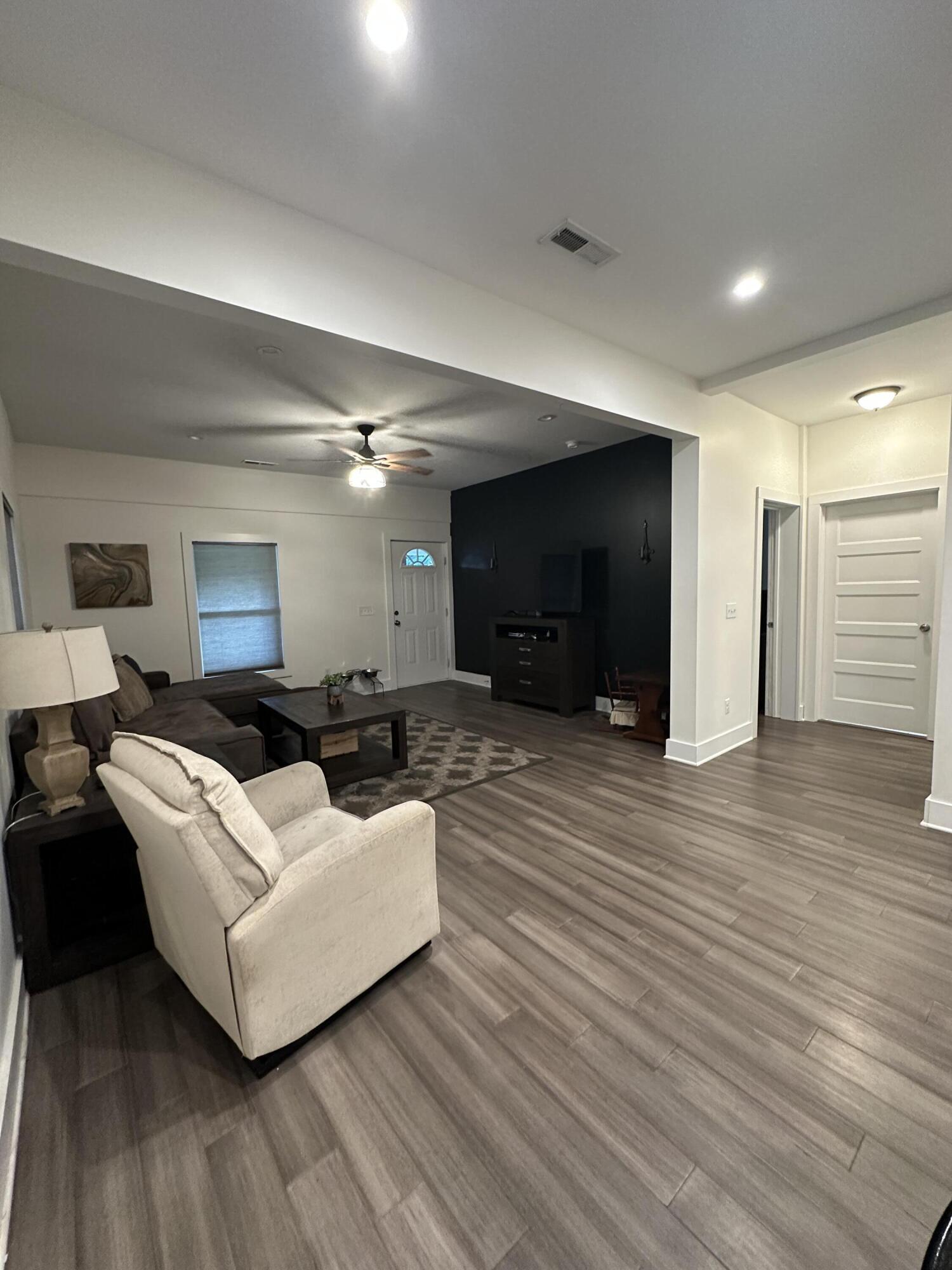 915 Old State Highway 8