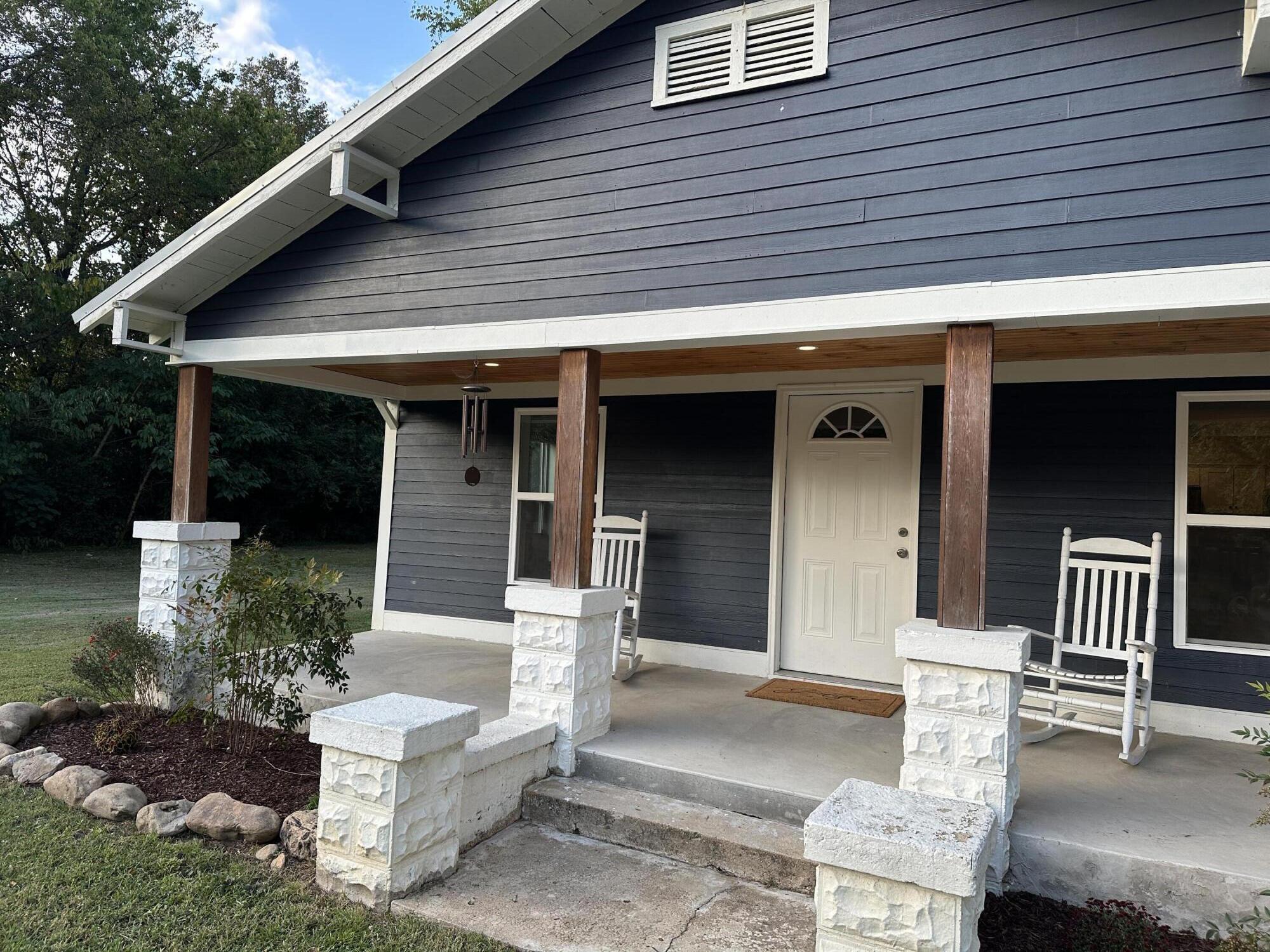 915 Old State Highway 8