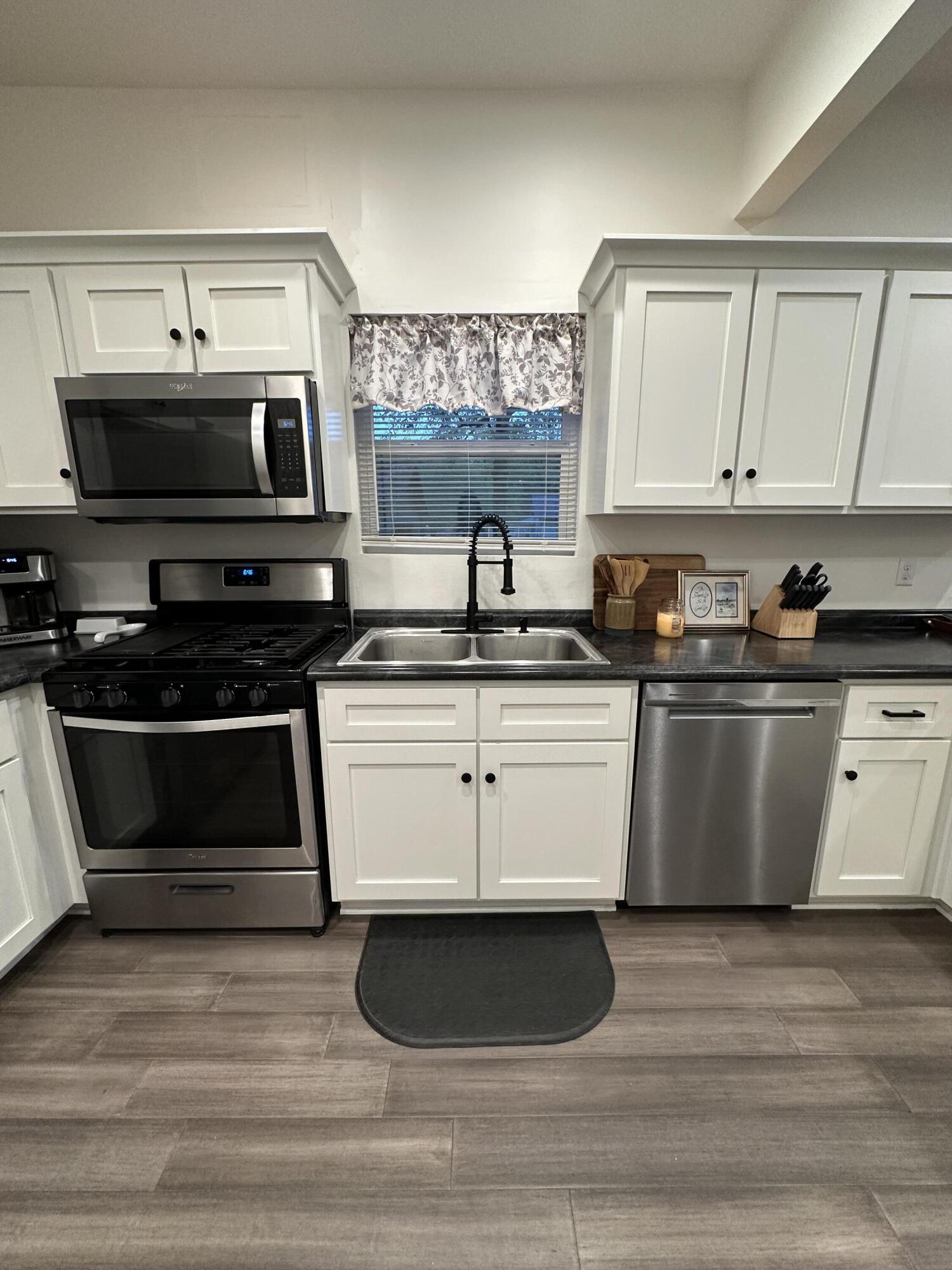 915 Old State Highway 8