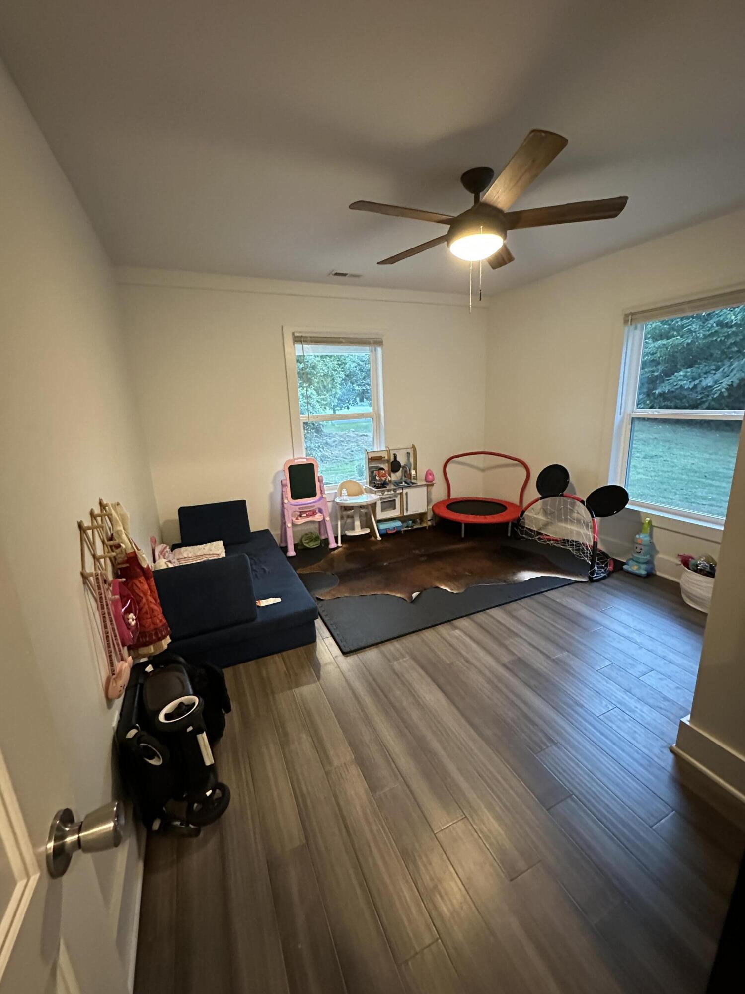 915 Old State Highway 8