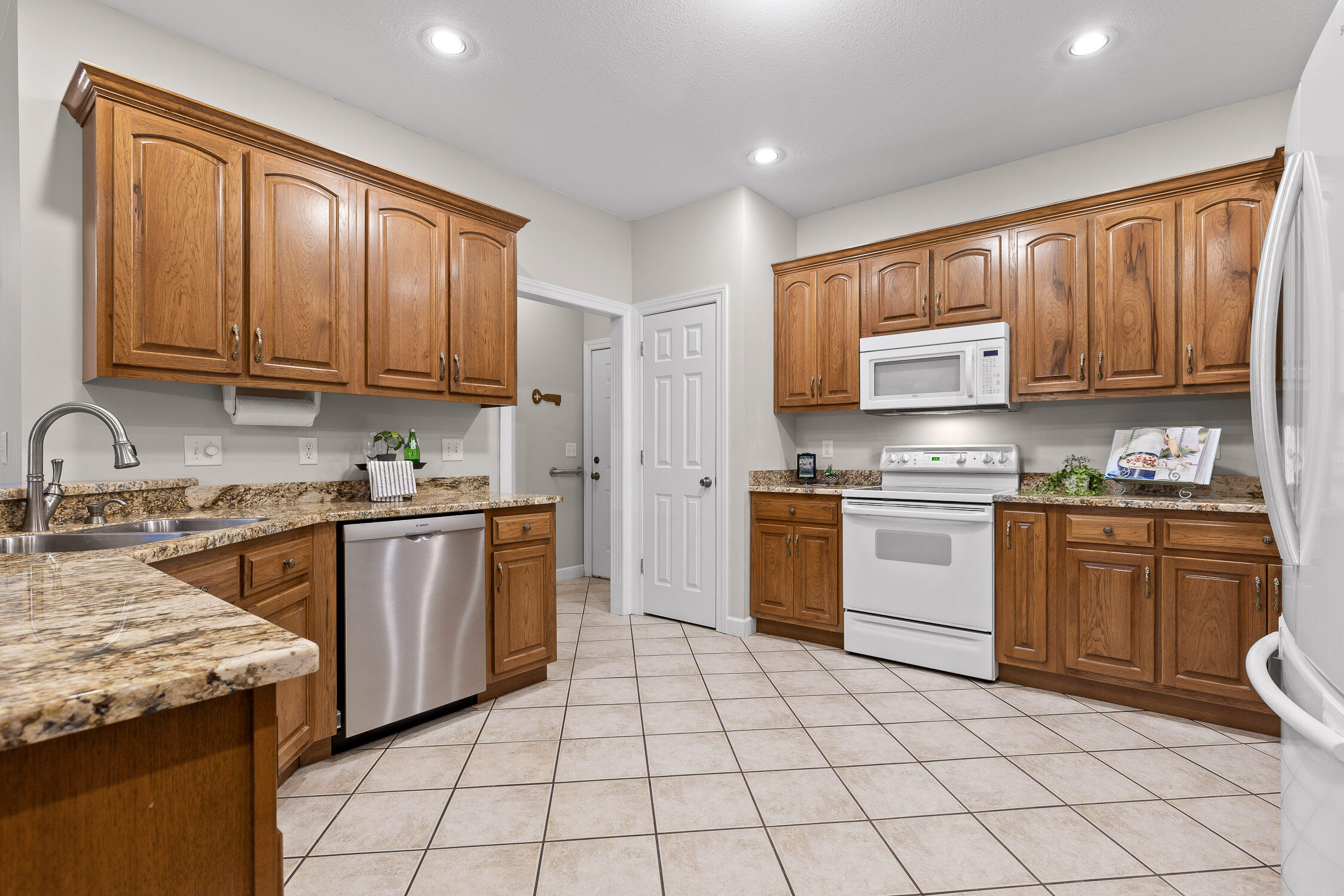 7551 Foster Hixson Cemetery Road