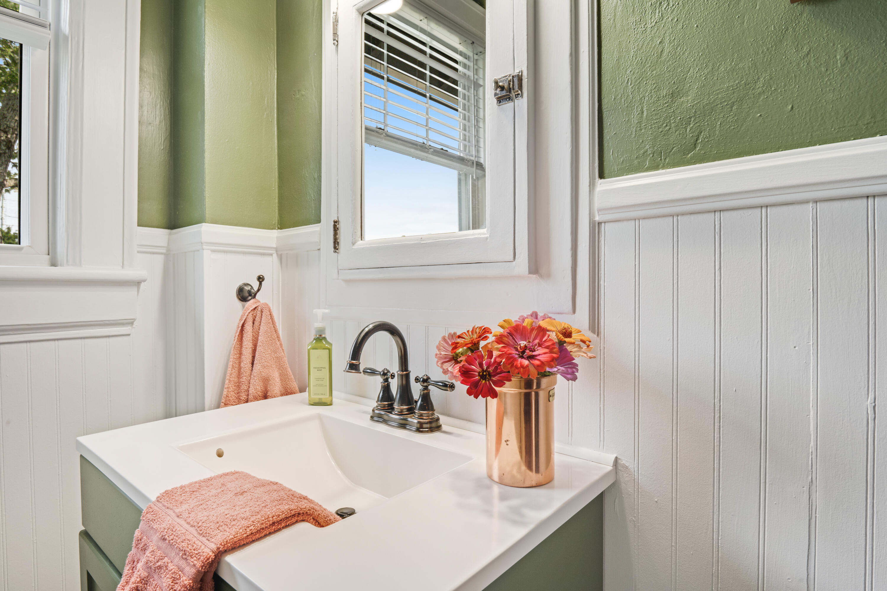 3406 Alta Vista Drive