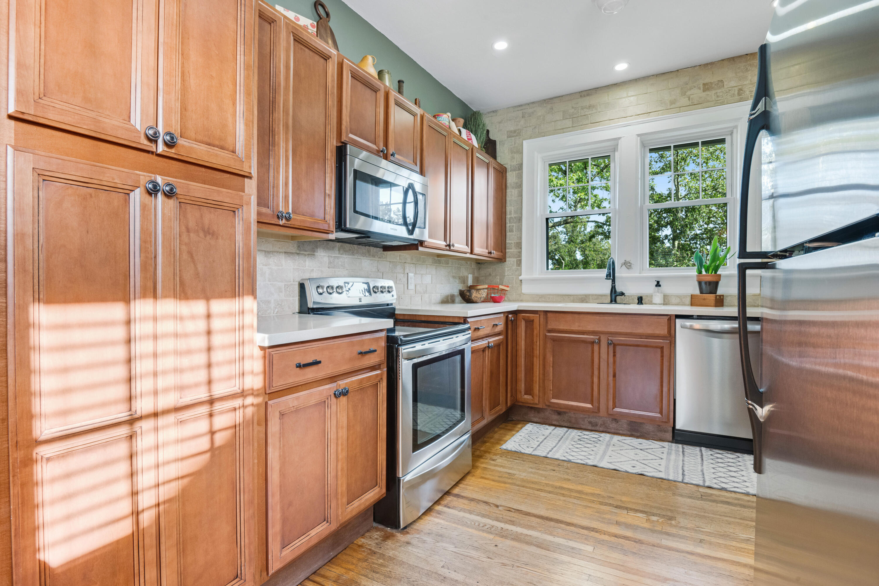 3406 Alta Vista Drive