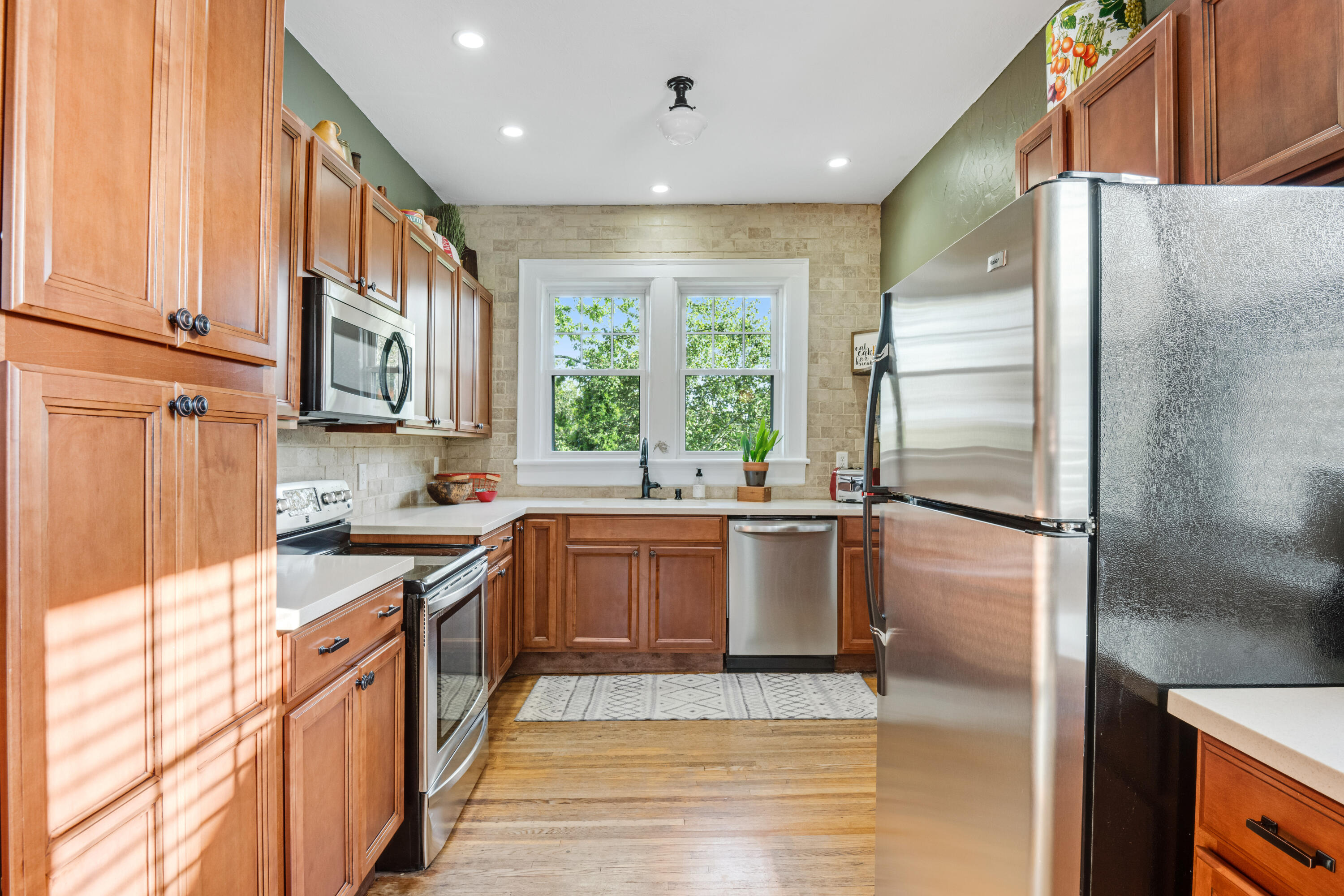 3406 Alta Vista Drive