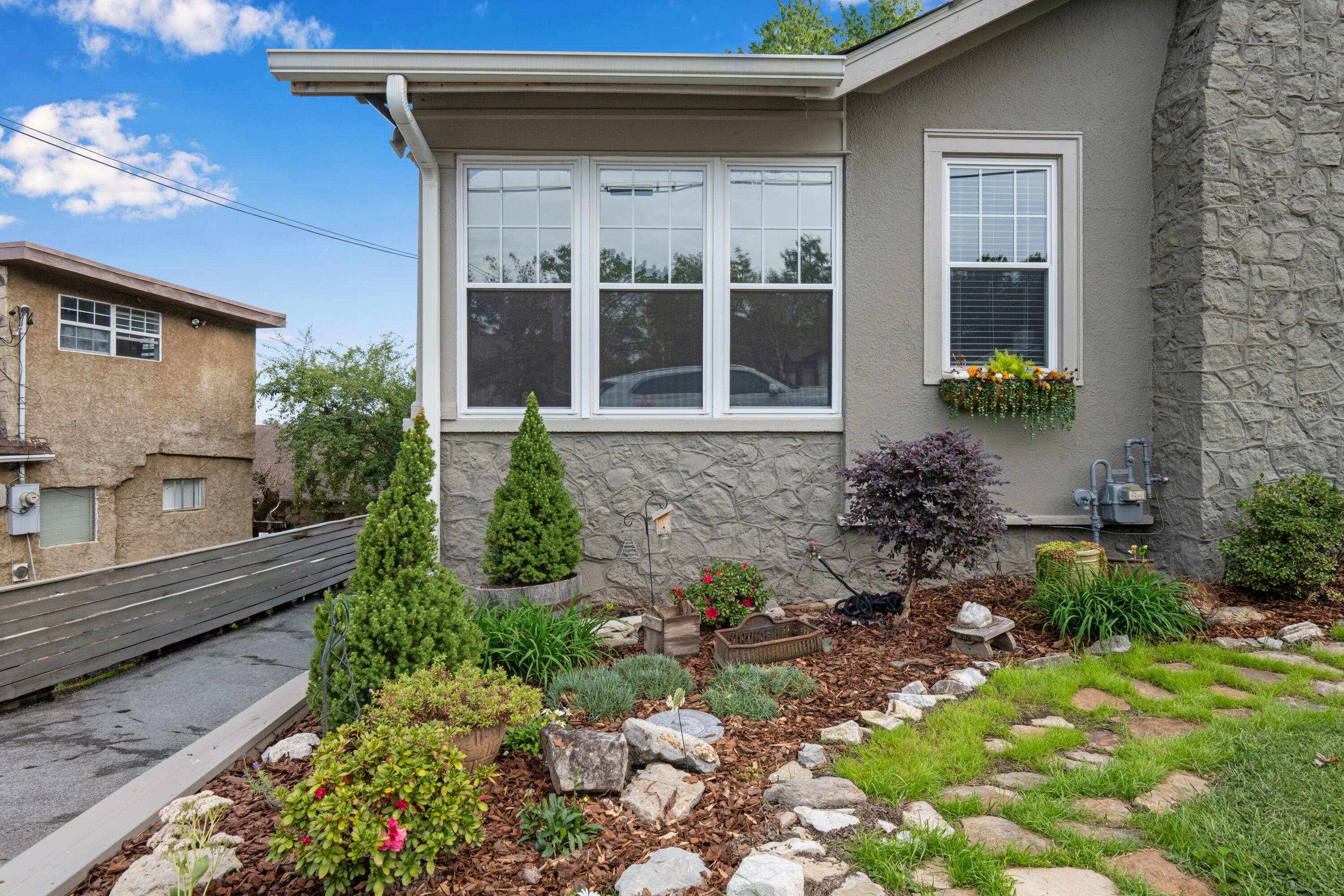 3406 Alta Vista Drive