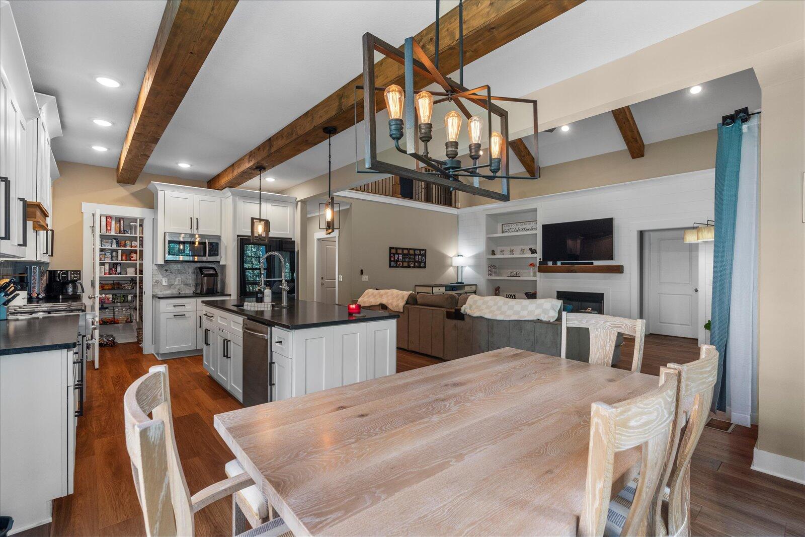 9124 White Ash Drive