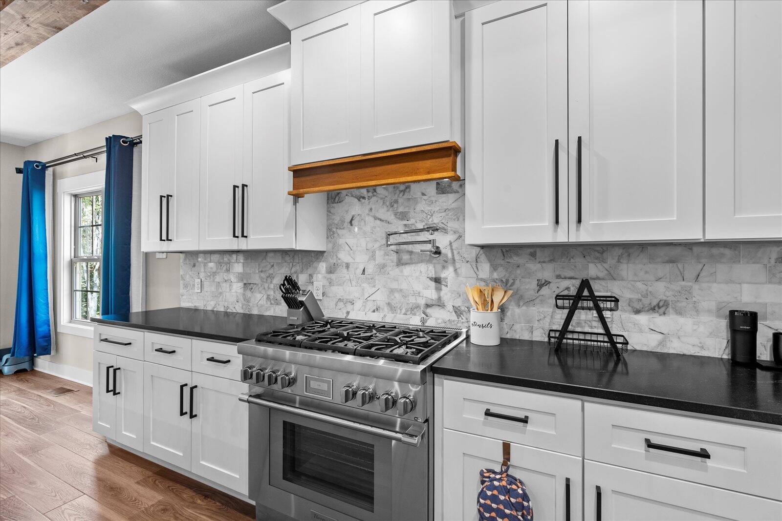 9124 White Ash Drive