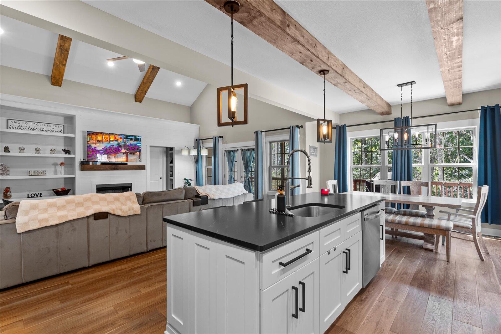 9124 White Ash Drive