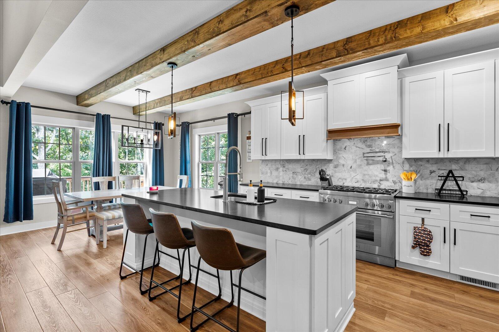 9124 White Ash Drive