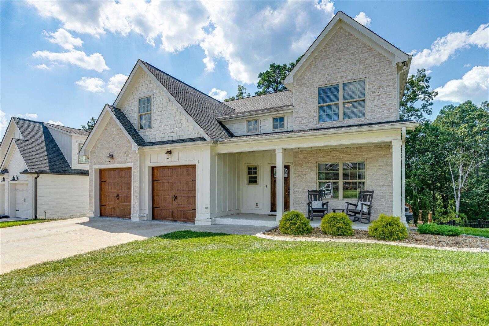 9124 White Ash Drive