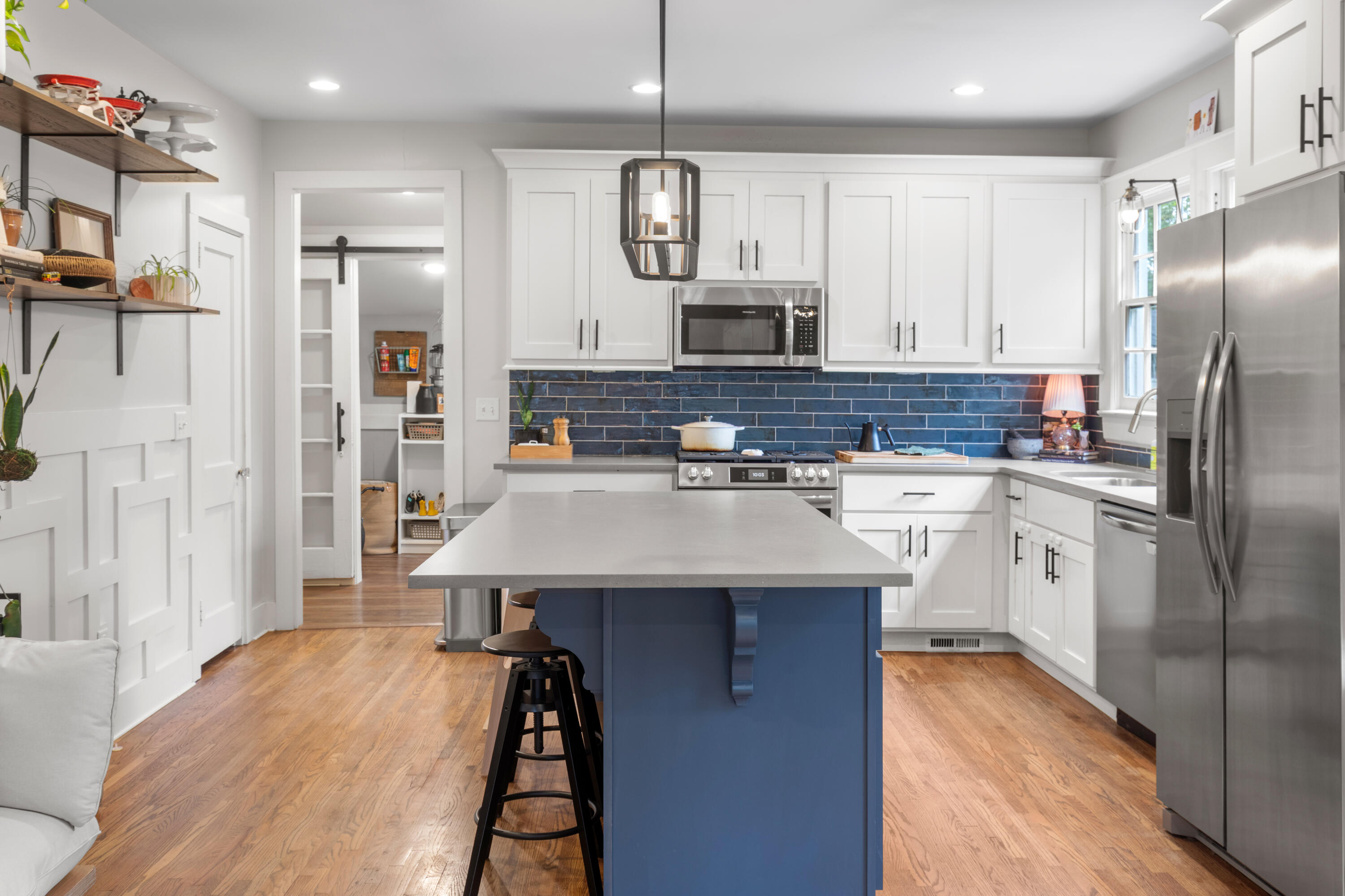 222 Eveningside Drive, 26 & Pt 27