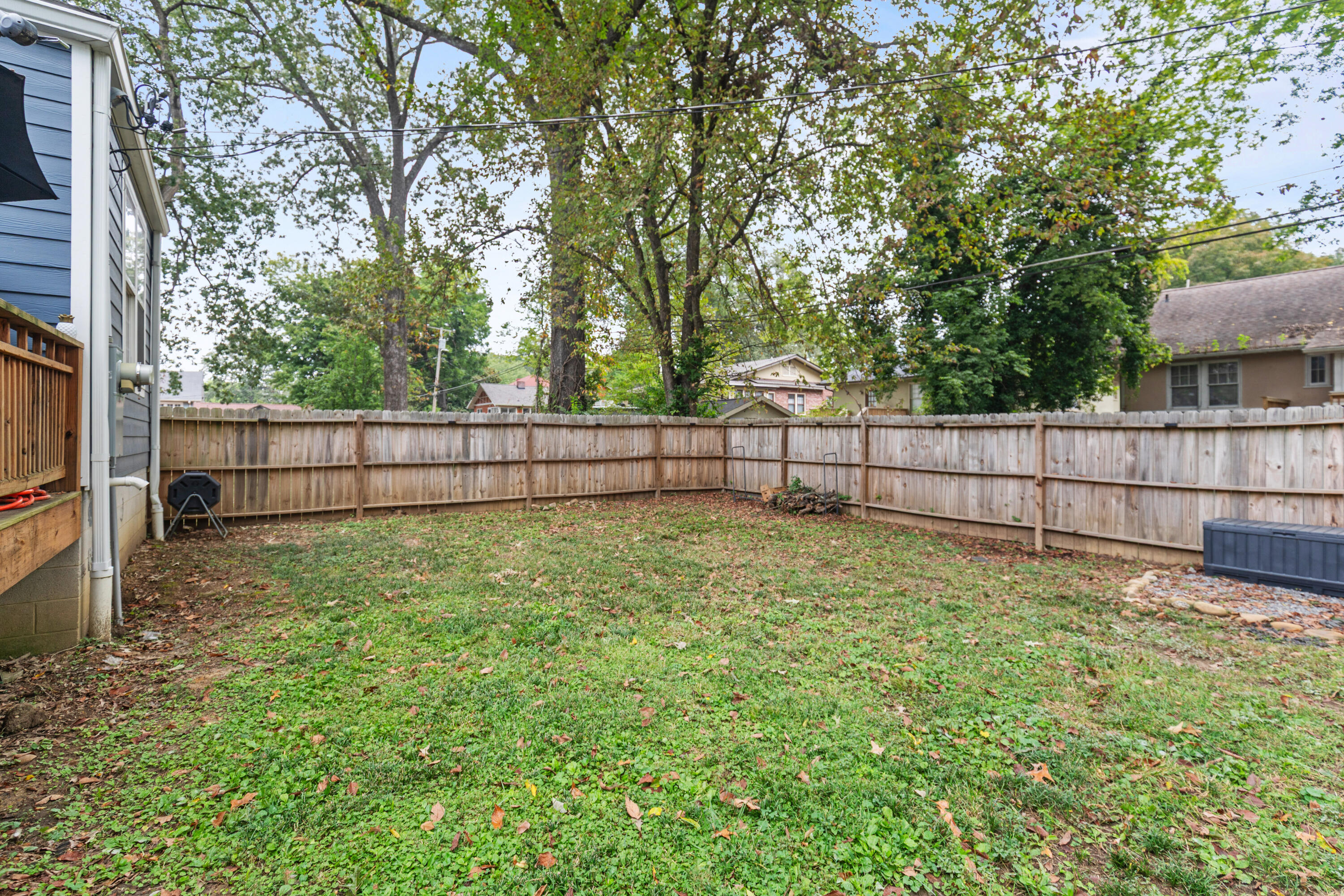 222 Eveningside Drive, 26 & Pt 27