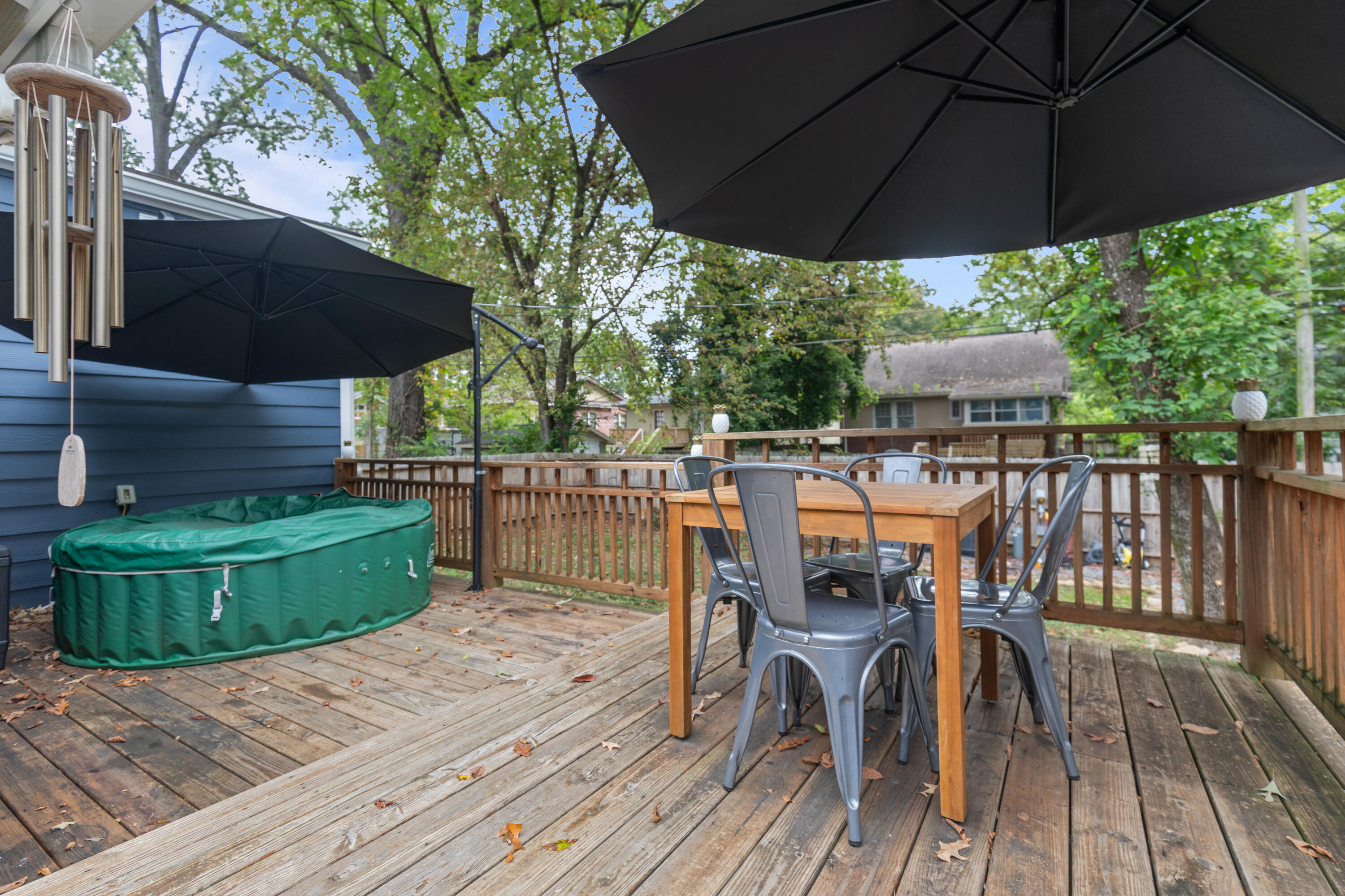 222 Eveningside Drive, 26 & Pt 27