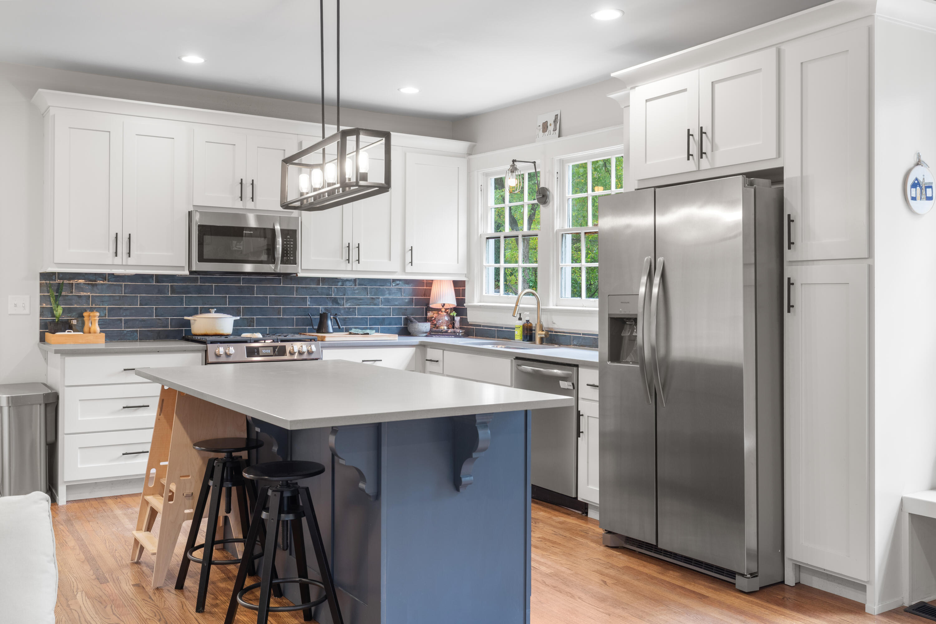 222 Eveningside Drive, 26 & Pt 27