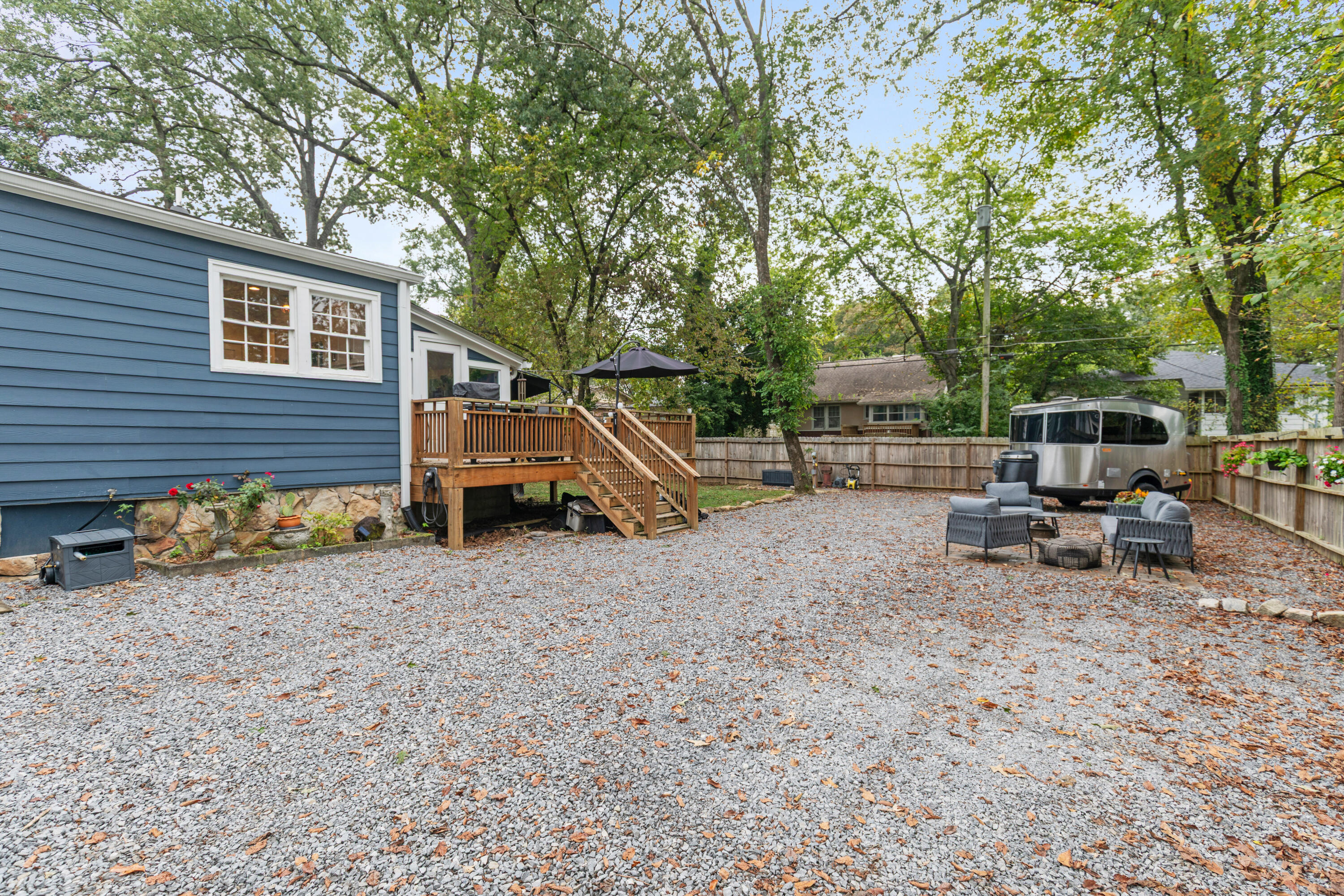 222 Eveningside Drive, 26 & Pt 27