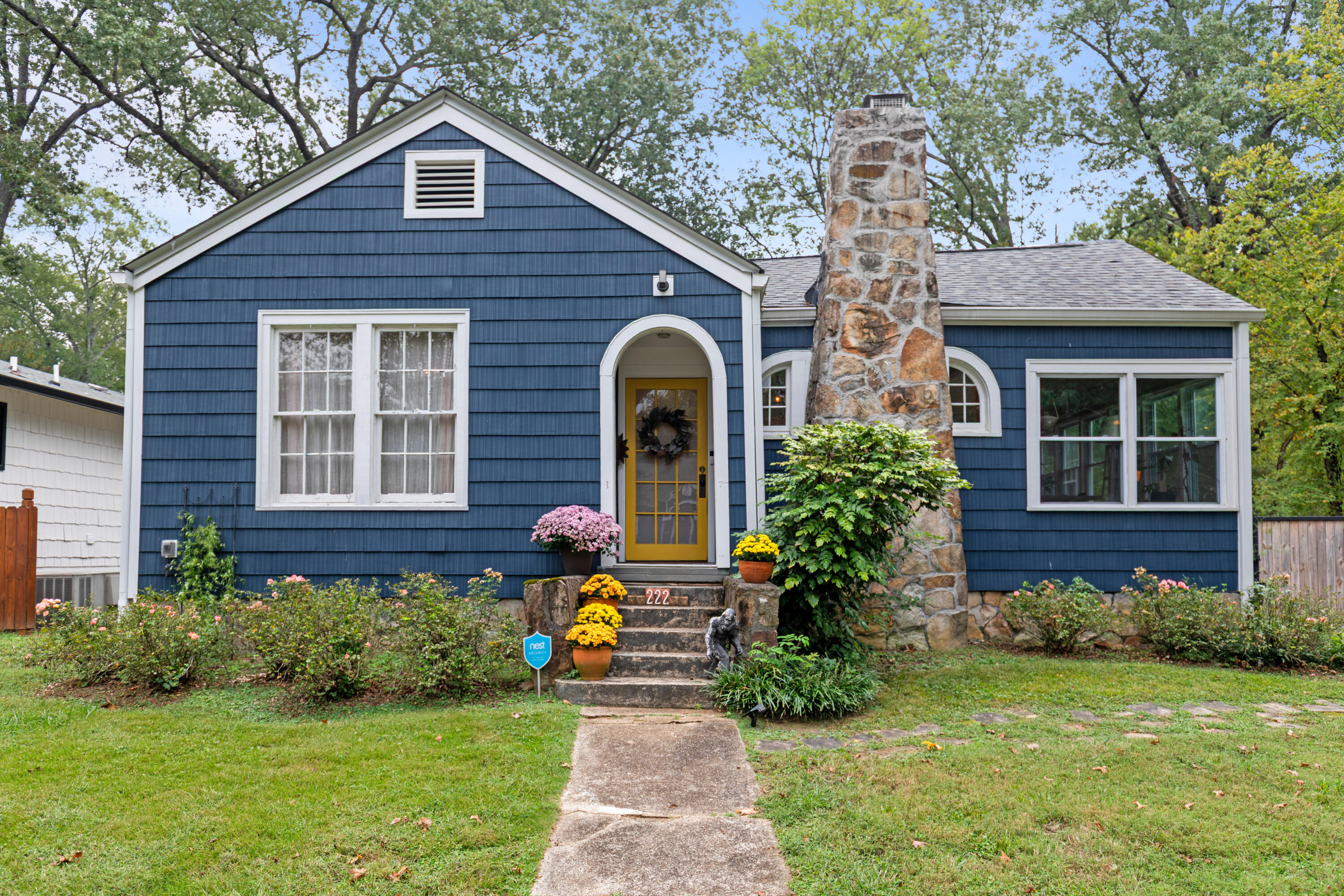 222 Eveningside Drive, 26 & Pt 27