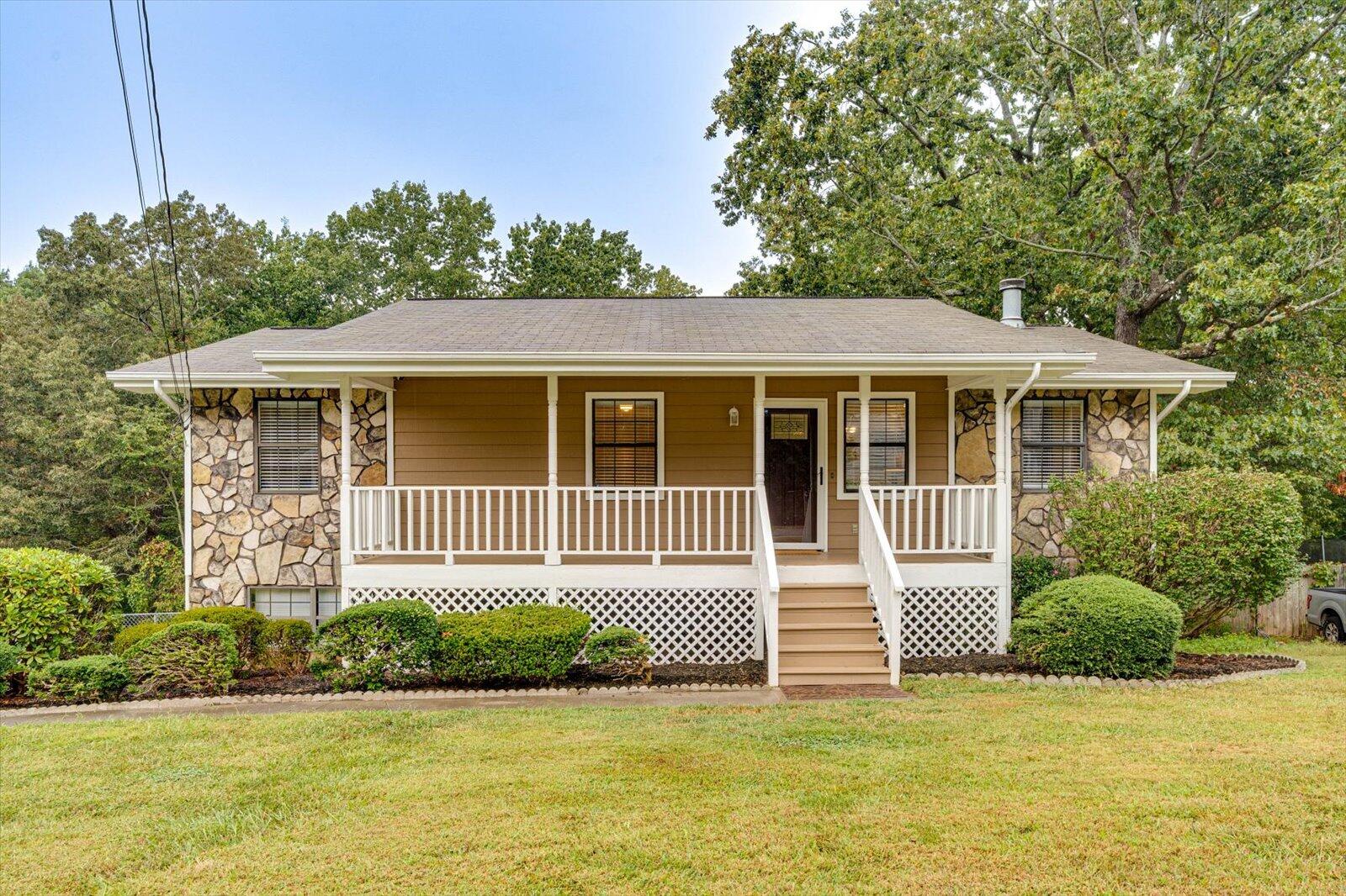 4925 Hunter Village Drive