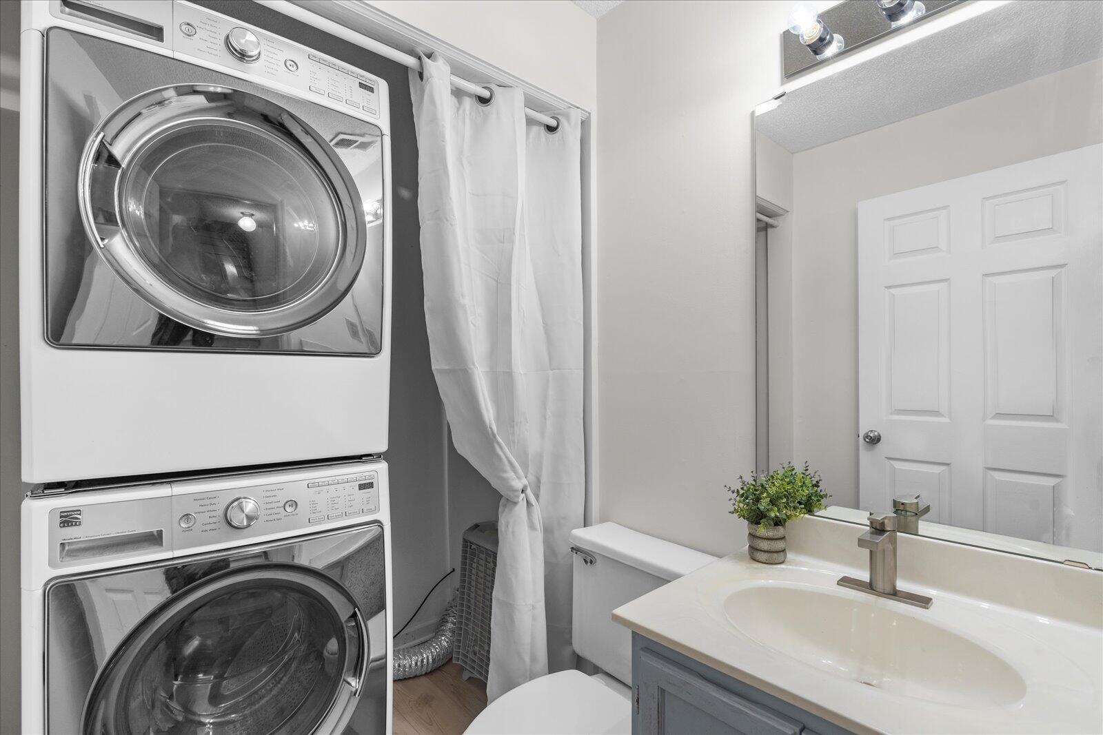 4925 Hunter Village Drive