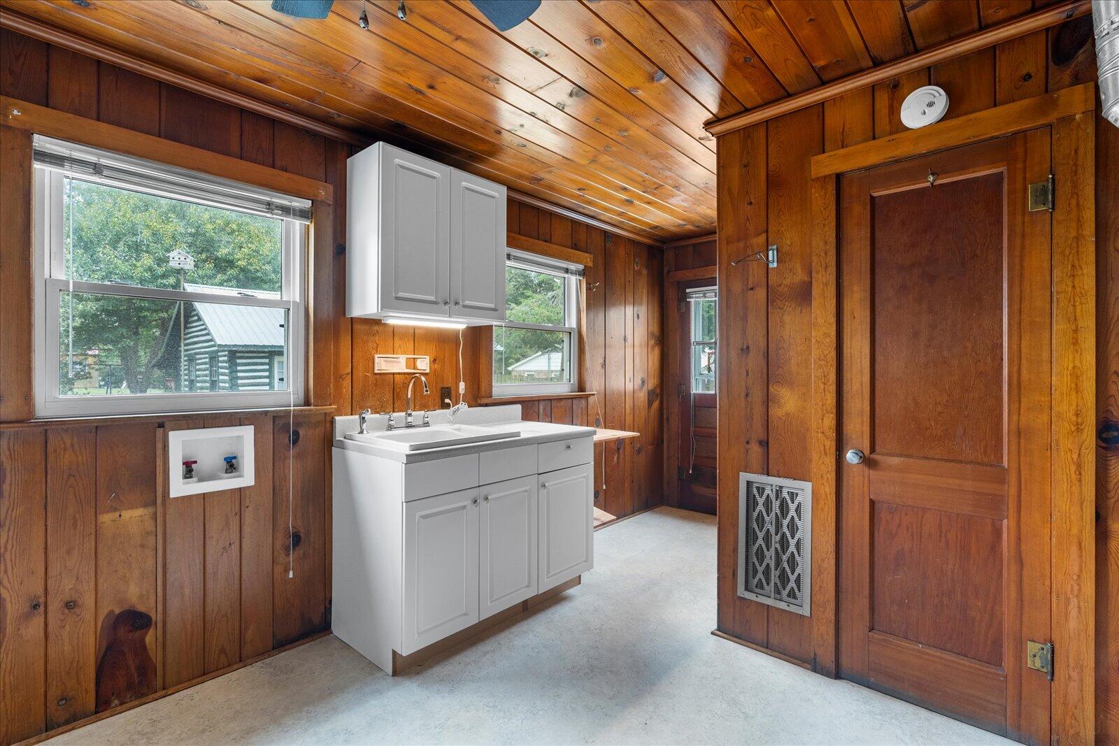 144 7th Avenue
