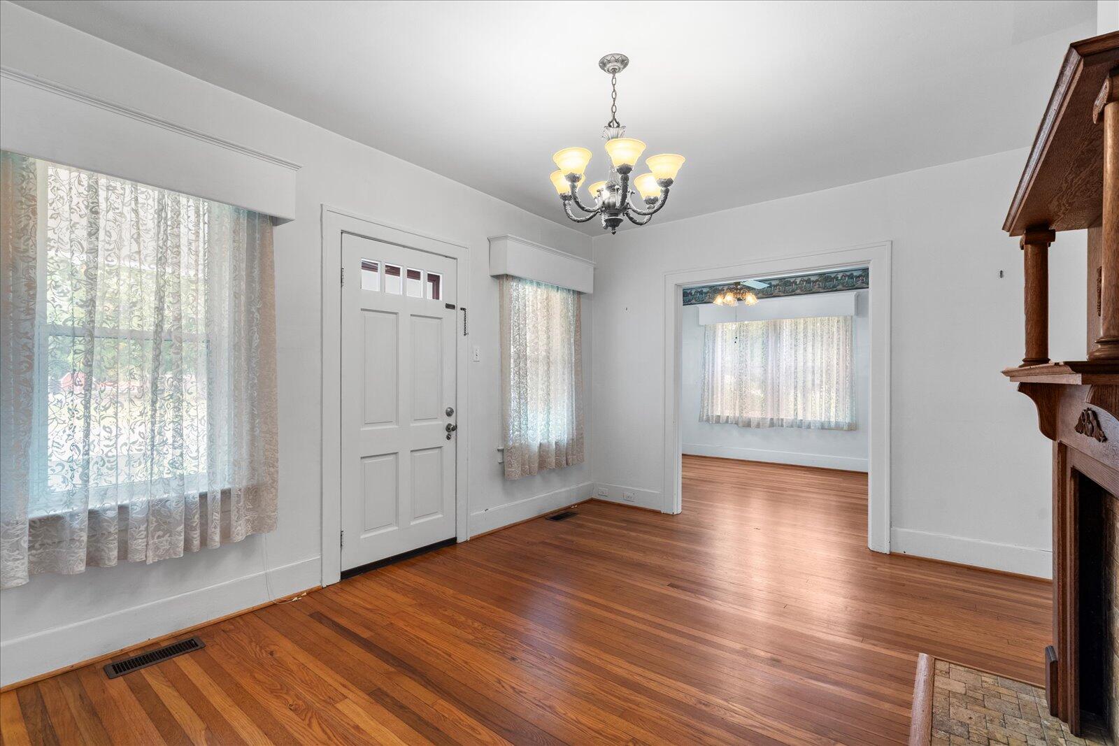 144 7th Avenue