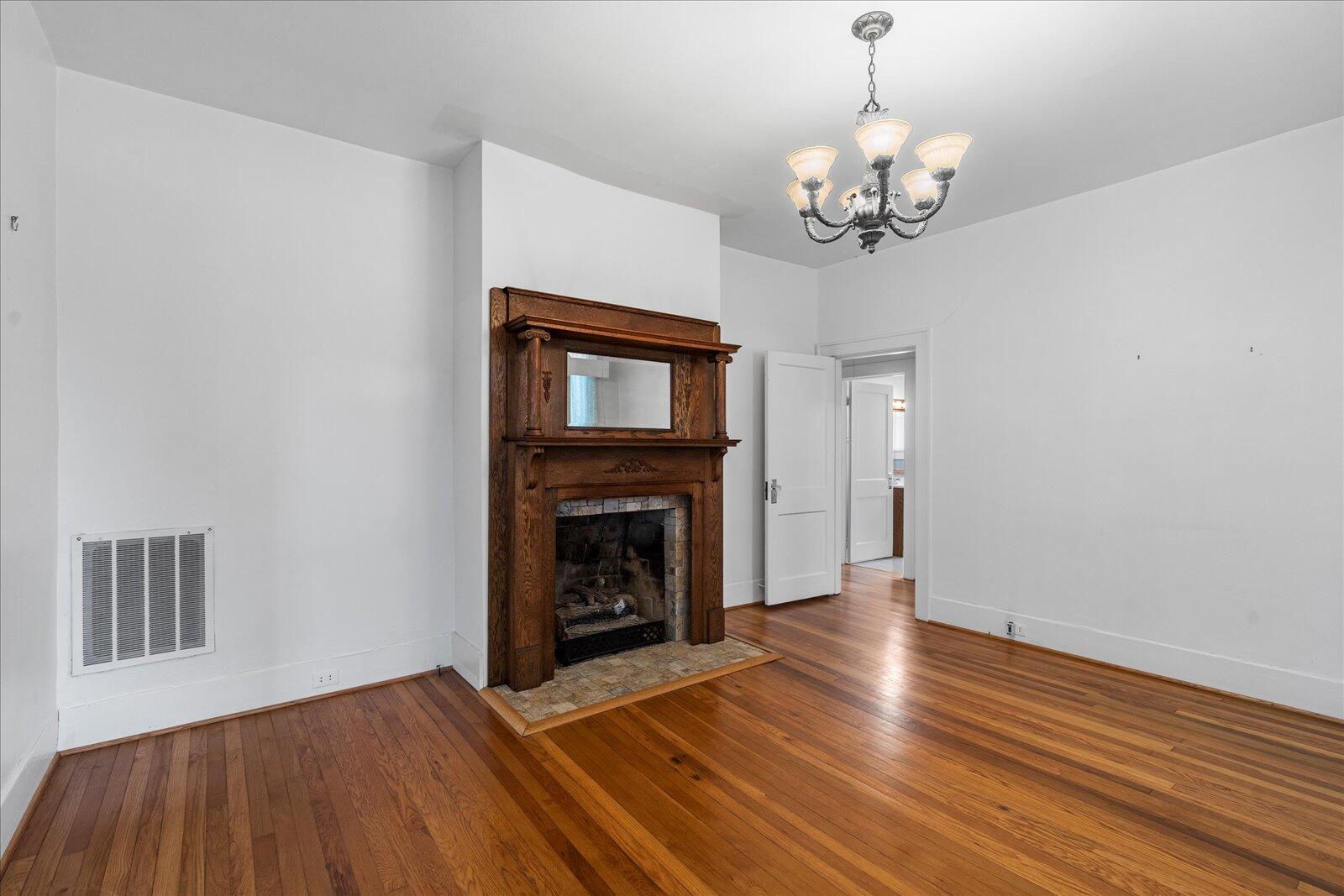 144 7th Avenue