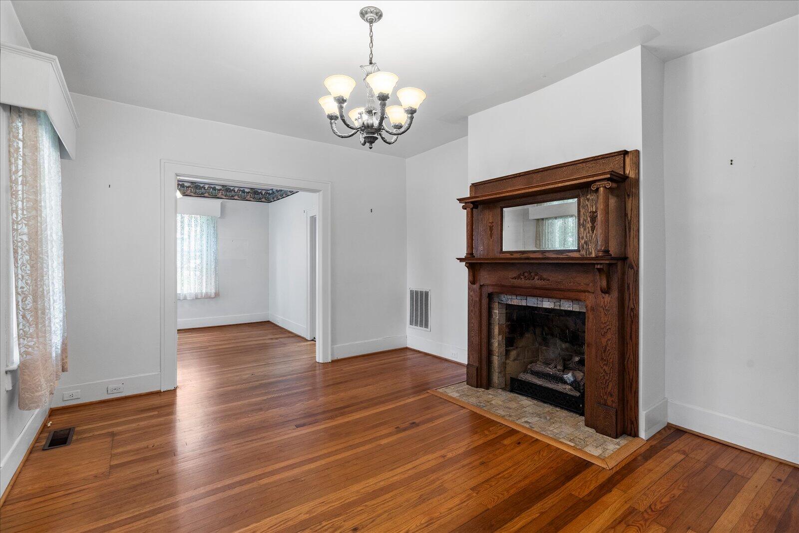 144 7th Avenue