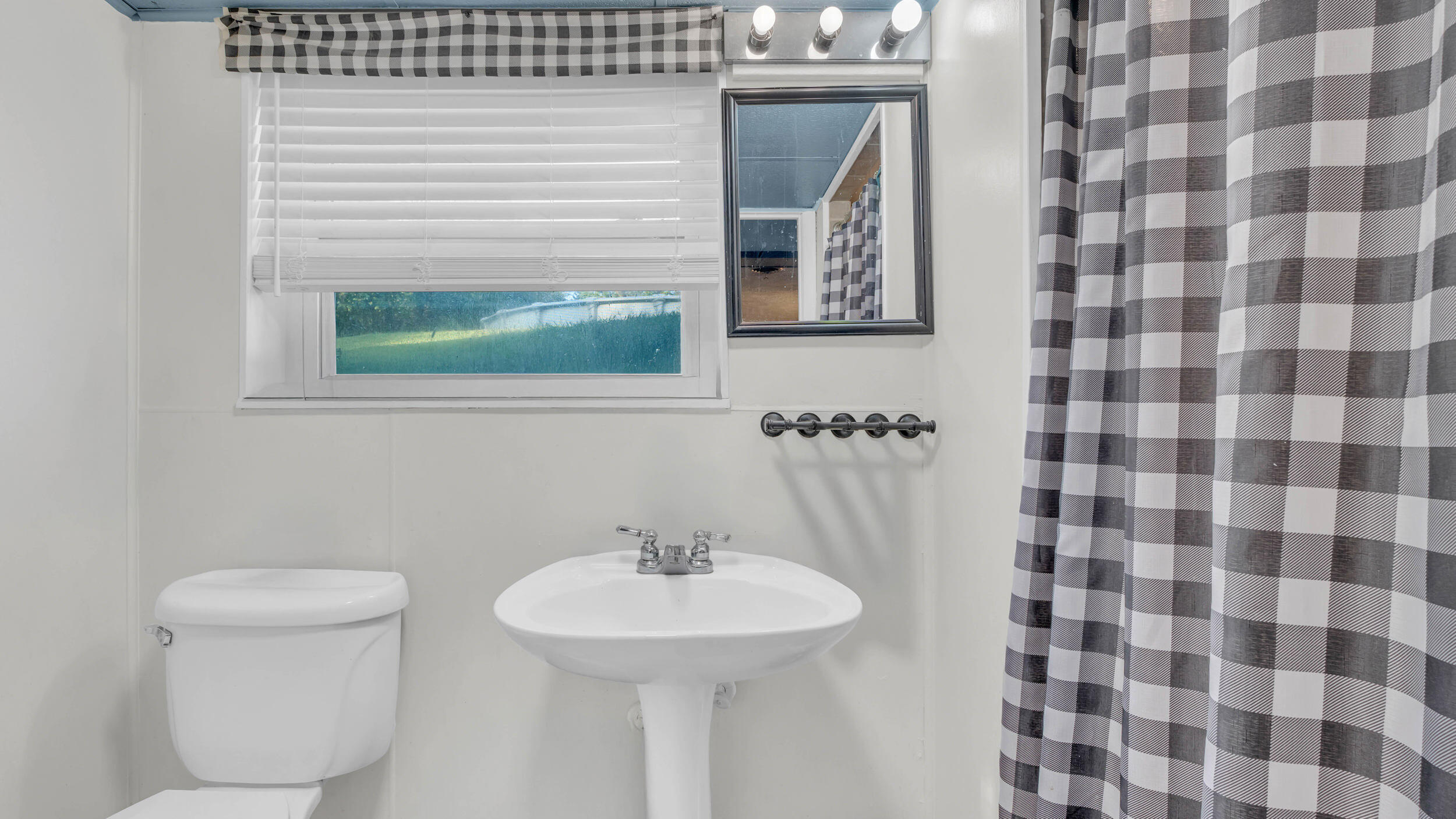 7708 Mayes Chapel Road