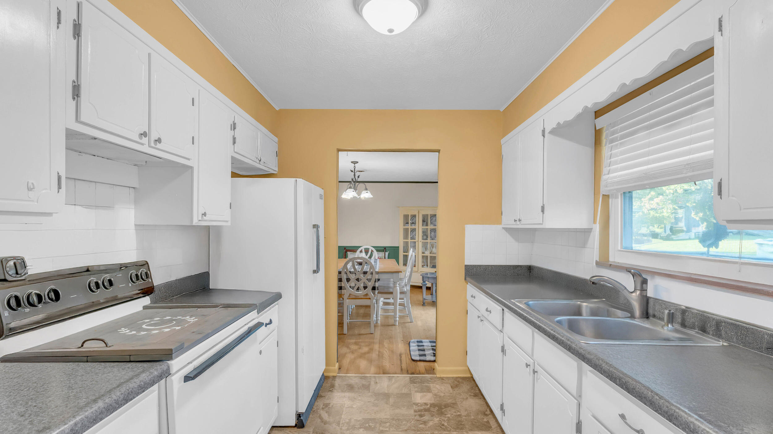 7708 Mayes Chapel Road