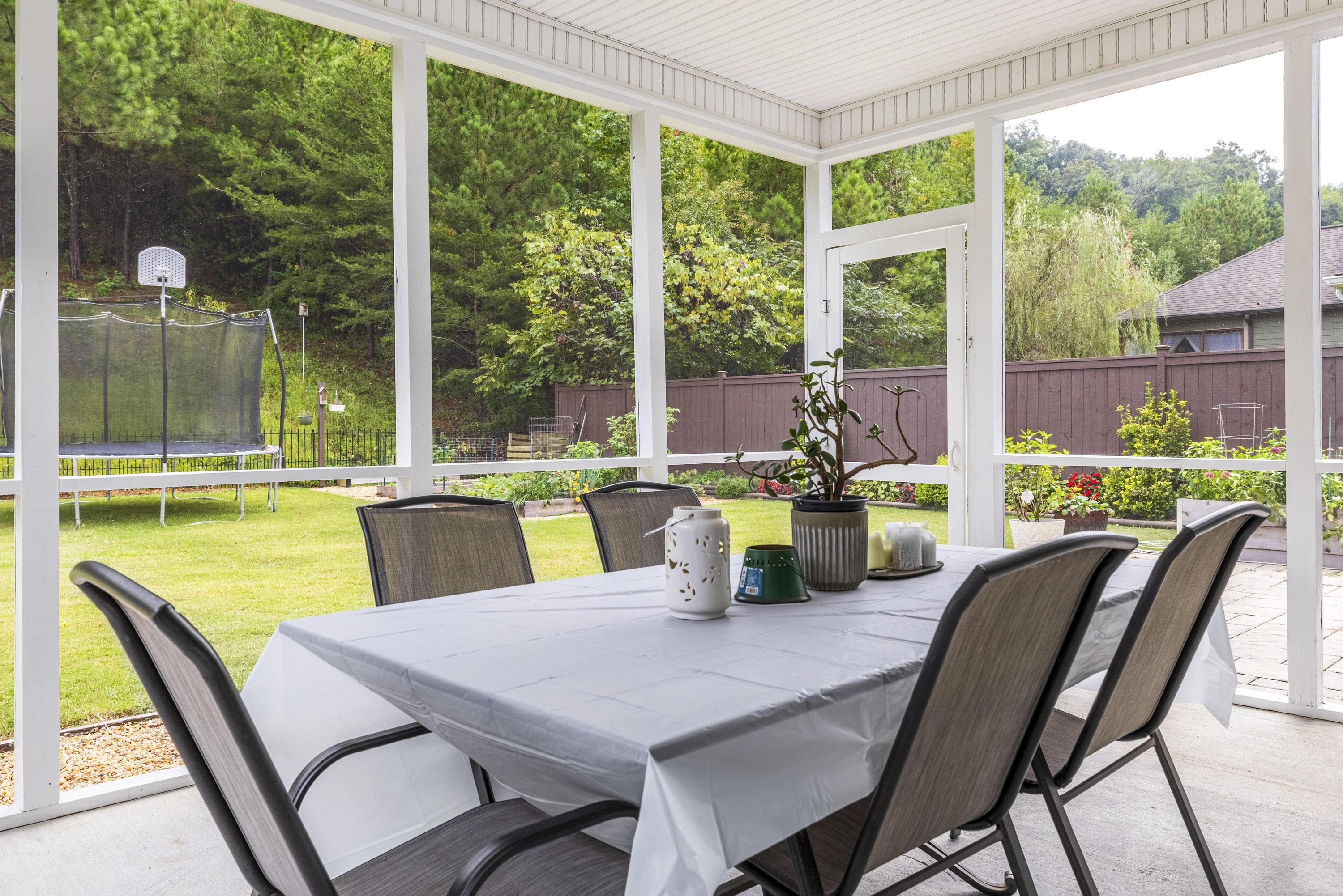 5401 Bungalow Circle