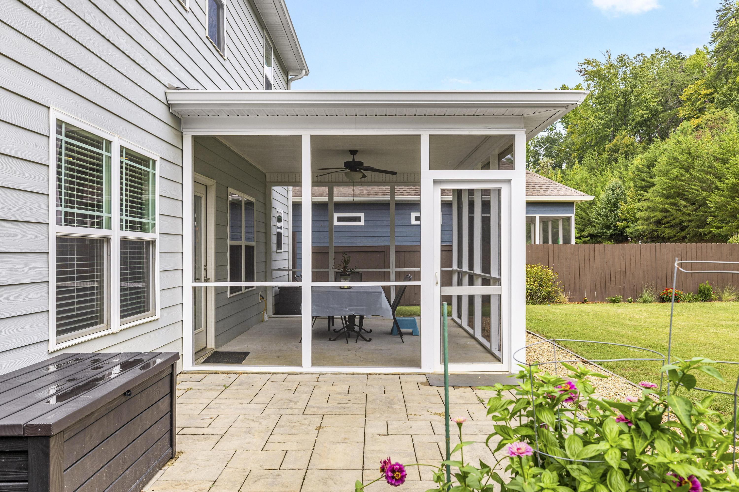 5401 Bungalow Circle