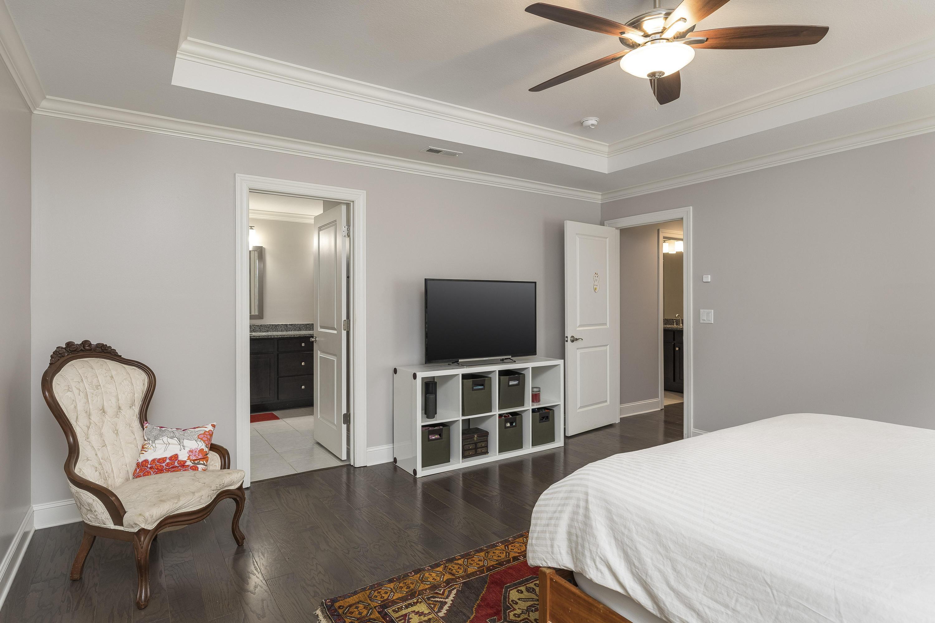 5401 Bungalow Circle