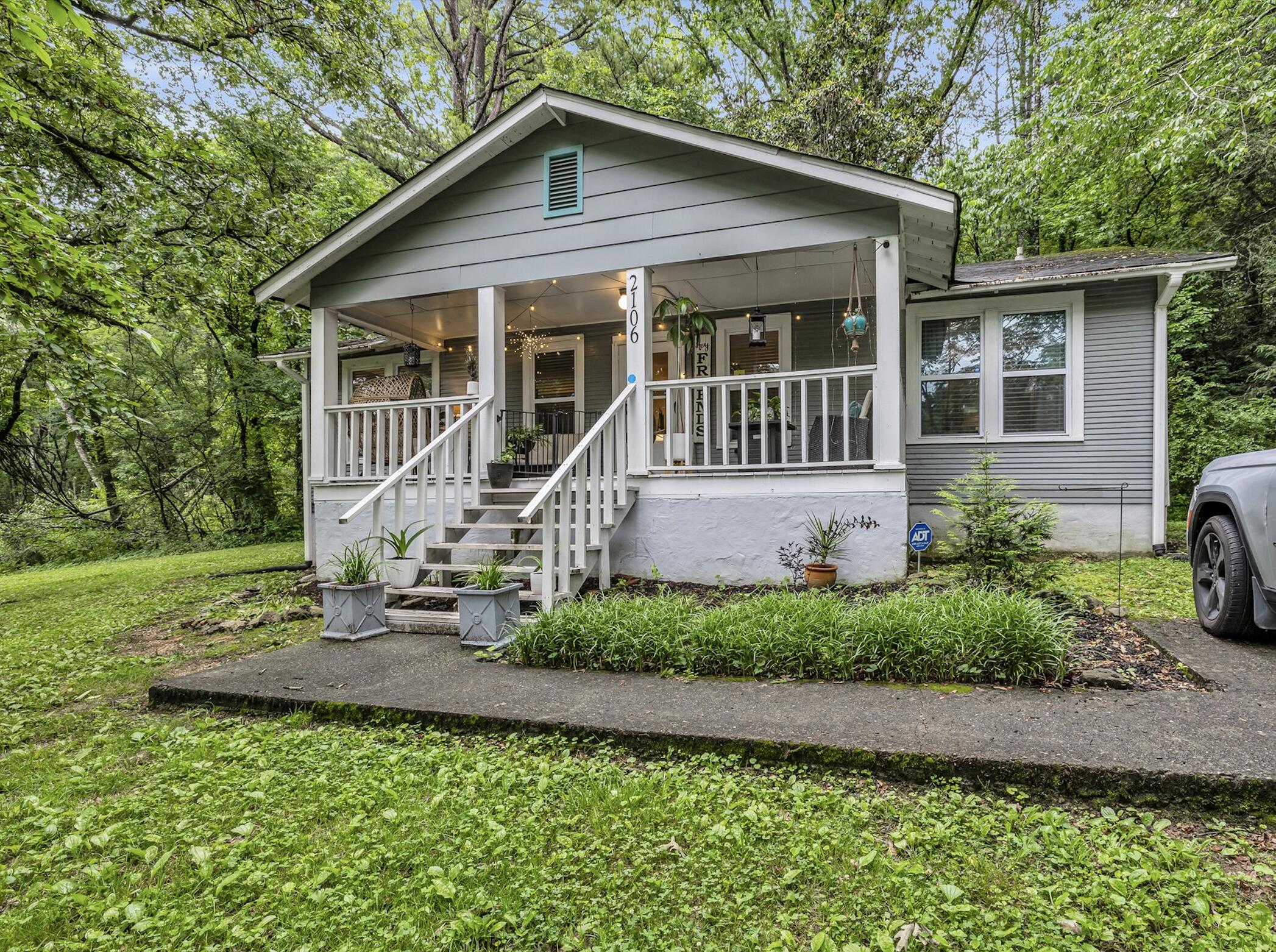 2106 Tunnel Boulevard