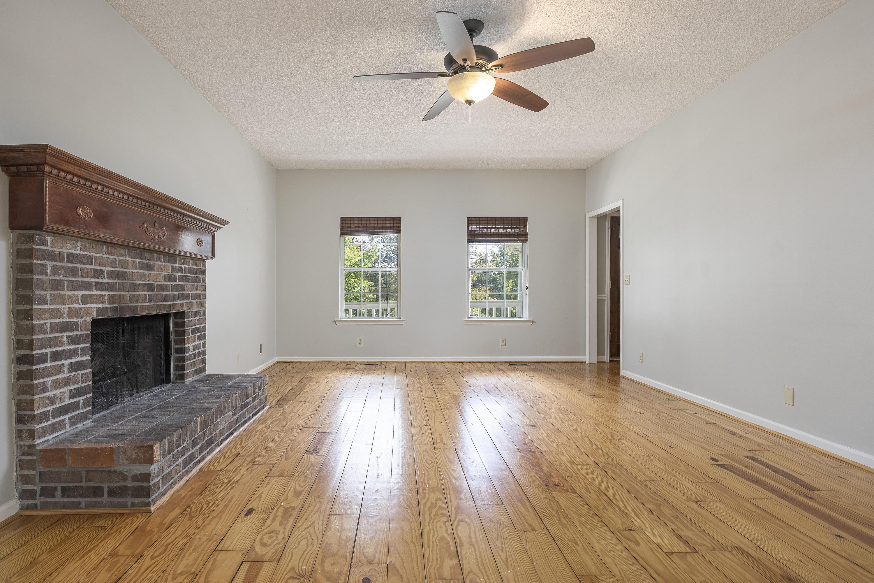 302 Mcfarland Road Road