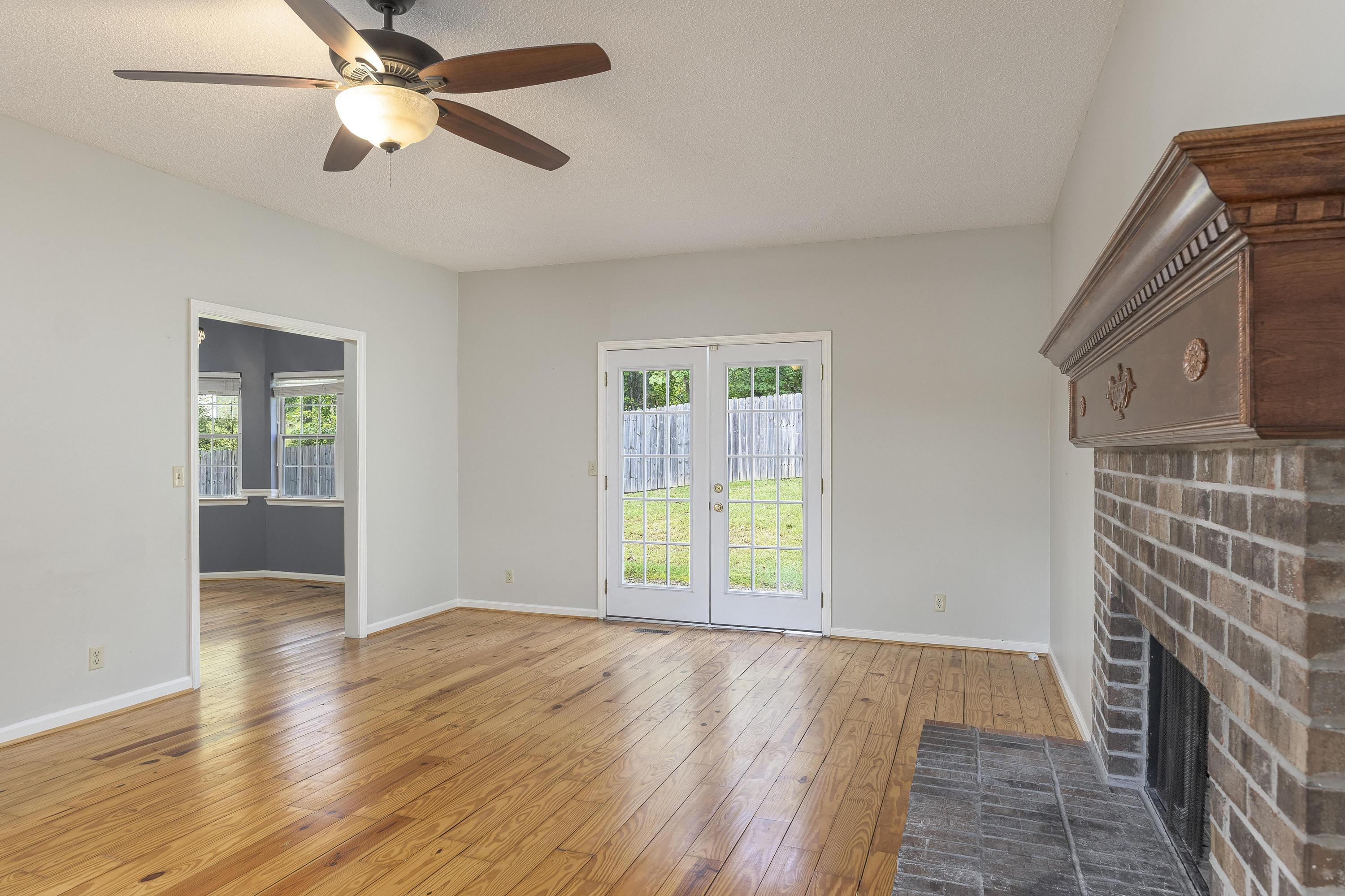 302 Mcfarland Road Road