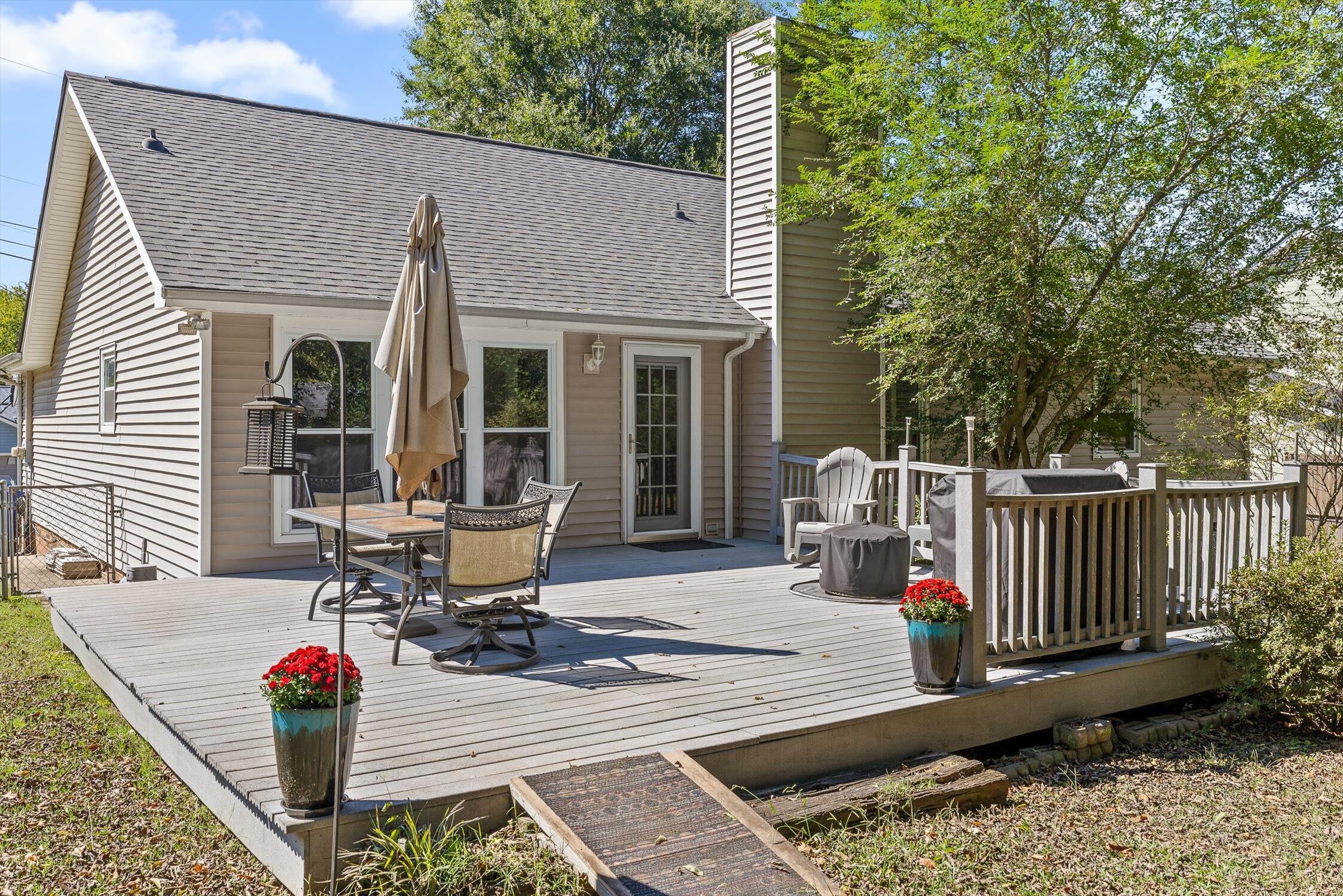 4504 Kings Lake Court