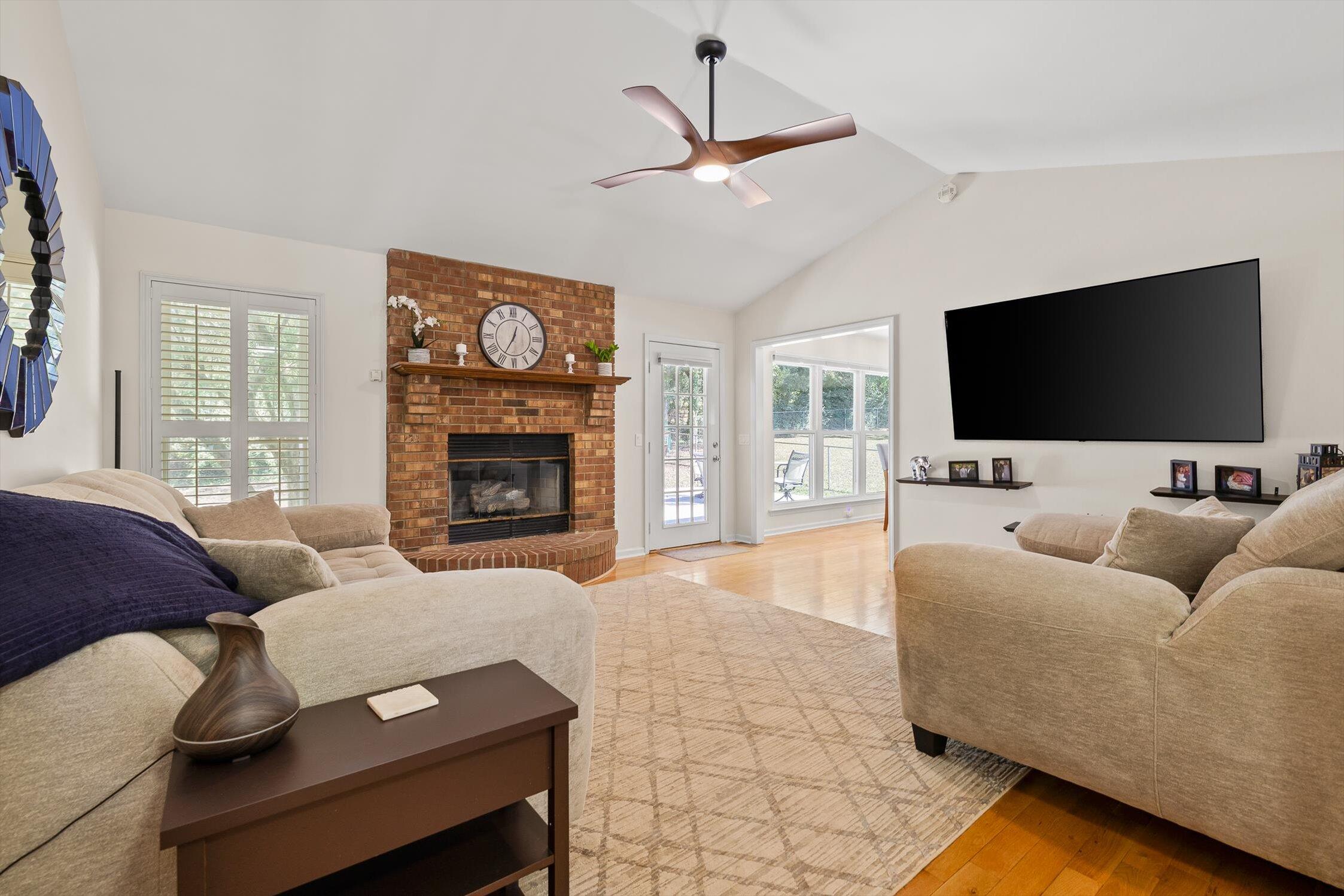 4504 Kings Lake Court