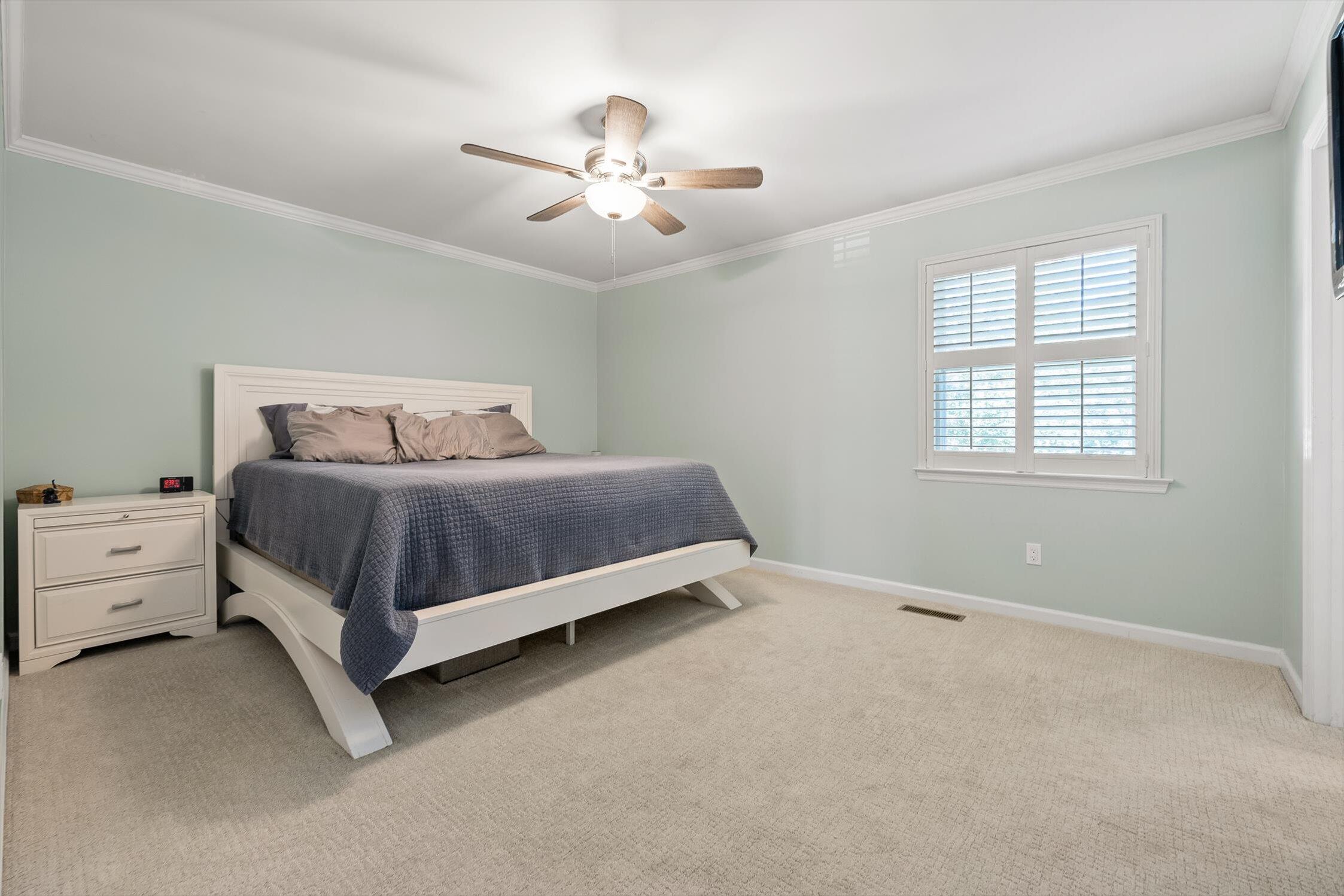 4504 Kings Lake Court